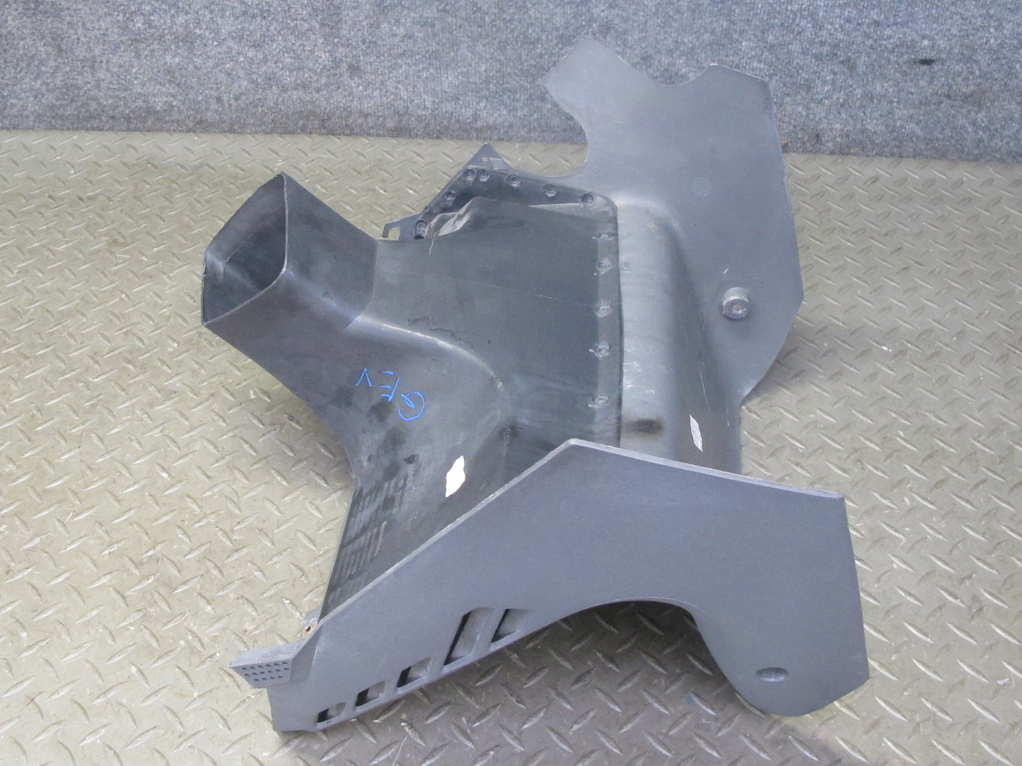 99-03 VW Eurovan T4 Lower Center Console Footrest Vent Trim 701857341 OEM