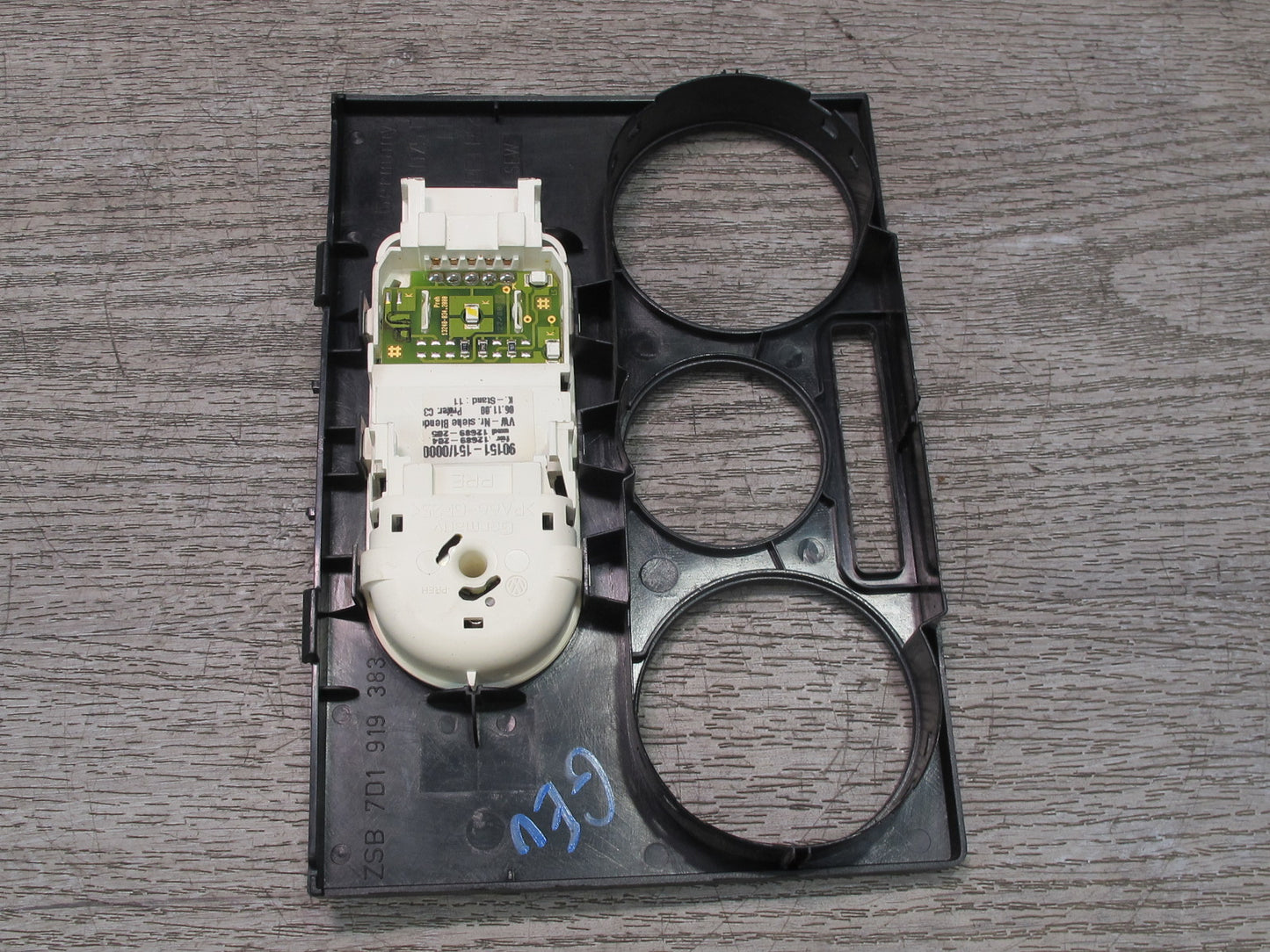 99-03 VW Eurovan T4 Rear Interior A/C Heater Climate Control Switch Panel OEM