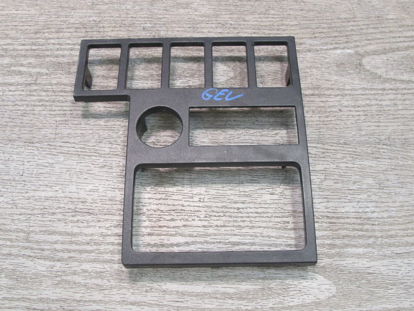 99-03 VW Eurovan T4 Dash Center Trim Bezel Cover Panel 7D1858100A OEM
