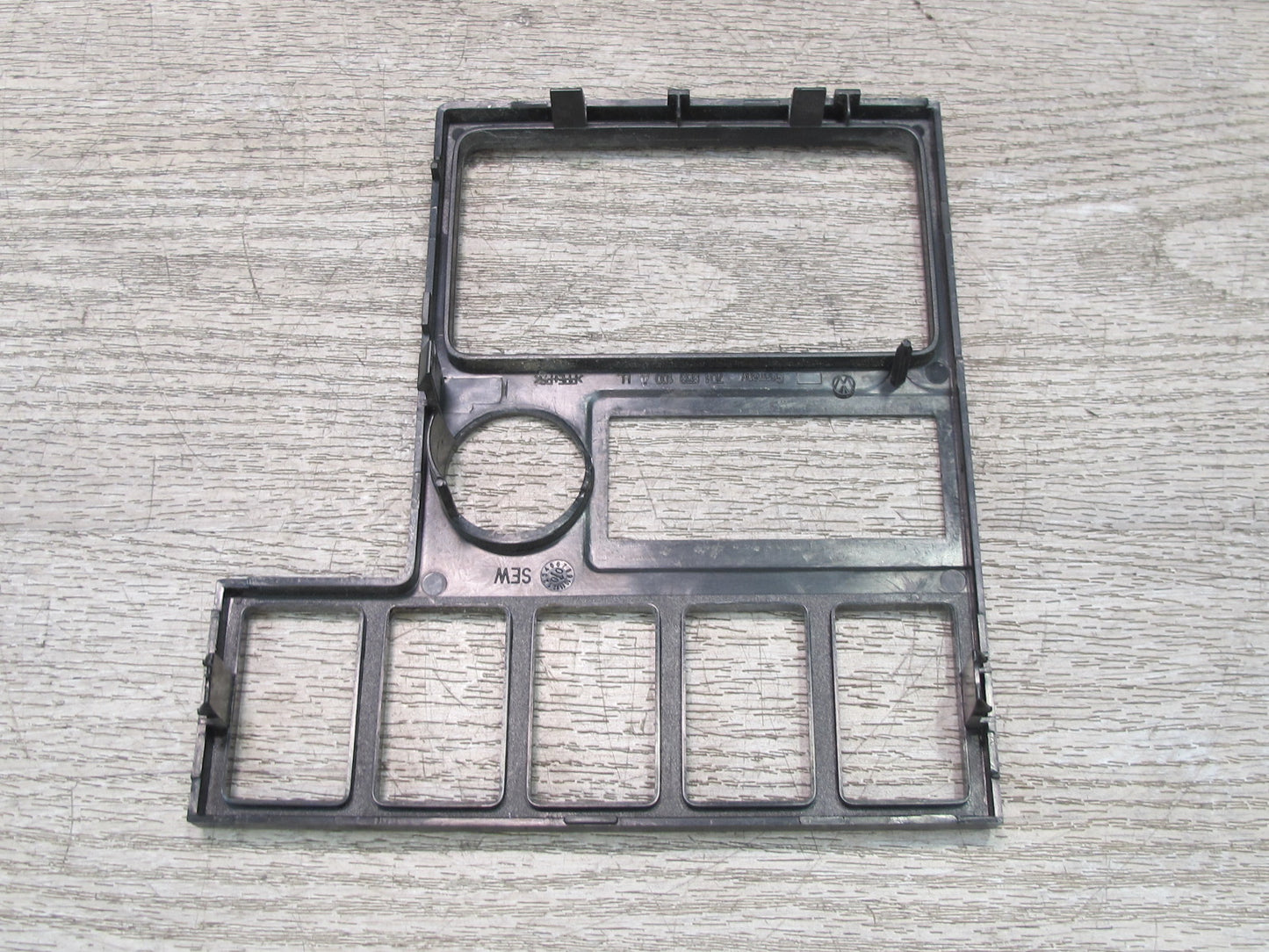 99-03 VW Eurovan T4 Dash Center Trim Bezel Cover Panel 7D1858100A OEM