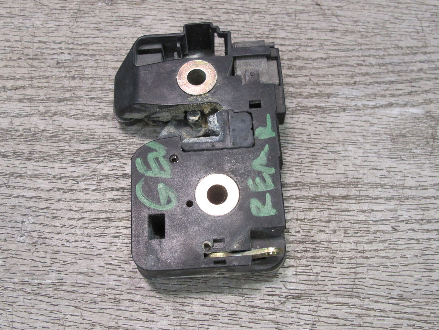 97-03 VW Eurovan T4 Rear Trunk Tailgate Hatch Lock Latch 701829211H OEM