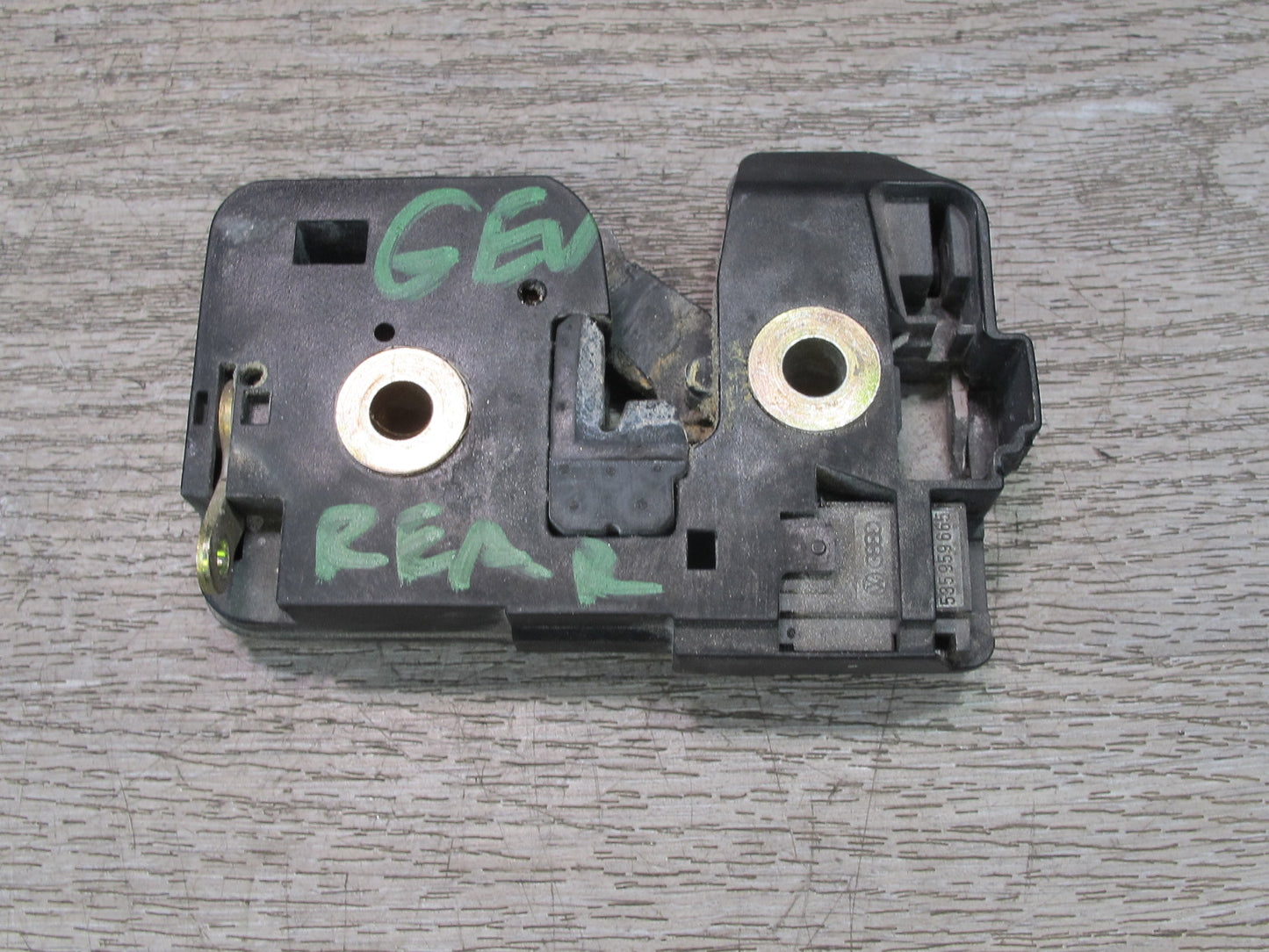 97-03 VW Eurovan T4 Rear Trunk Tailgate Hatch Lock Latch 701829211H OEM