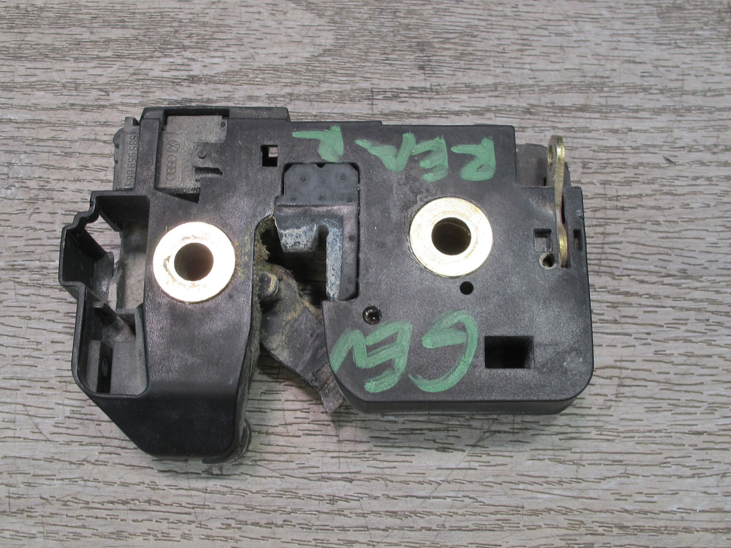 97-03 VW Eurovan T4 Rear Trunk Tailgate Hatch Lock Latch 701829211H OEM