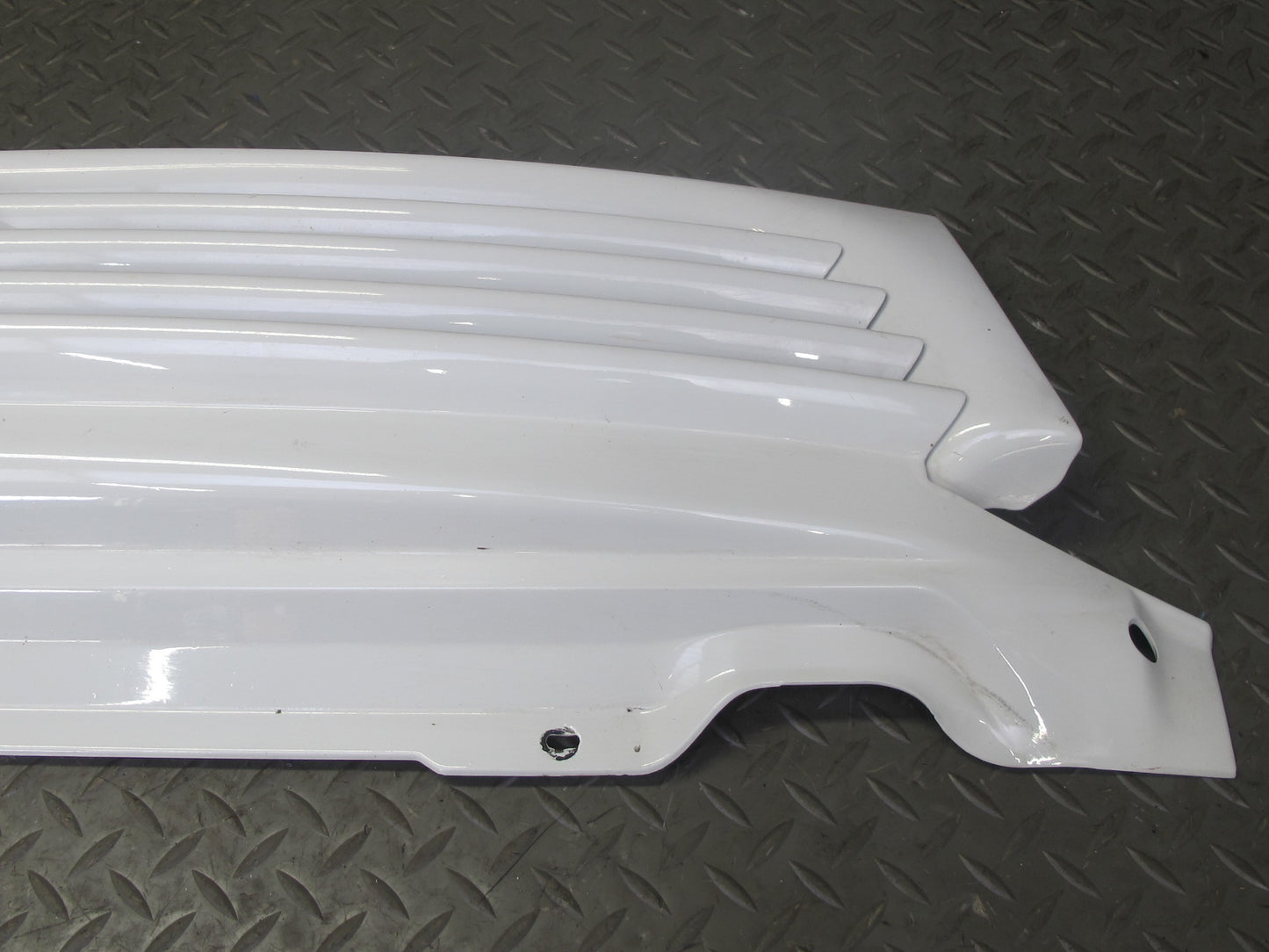 99-03 VW Eurovan T4 Front Radiator Upper Grille Arctic White w Emblem OEM