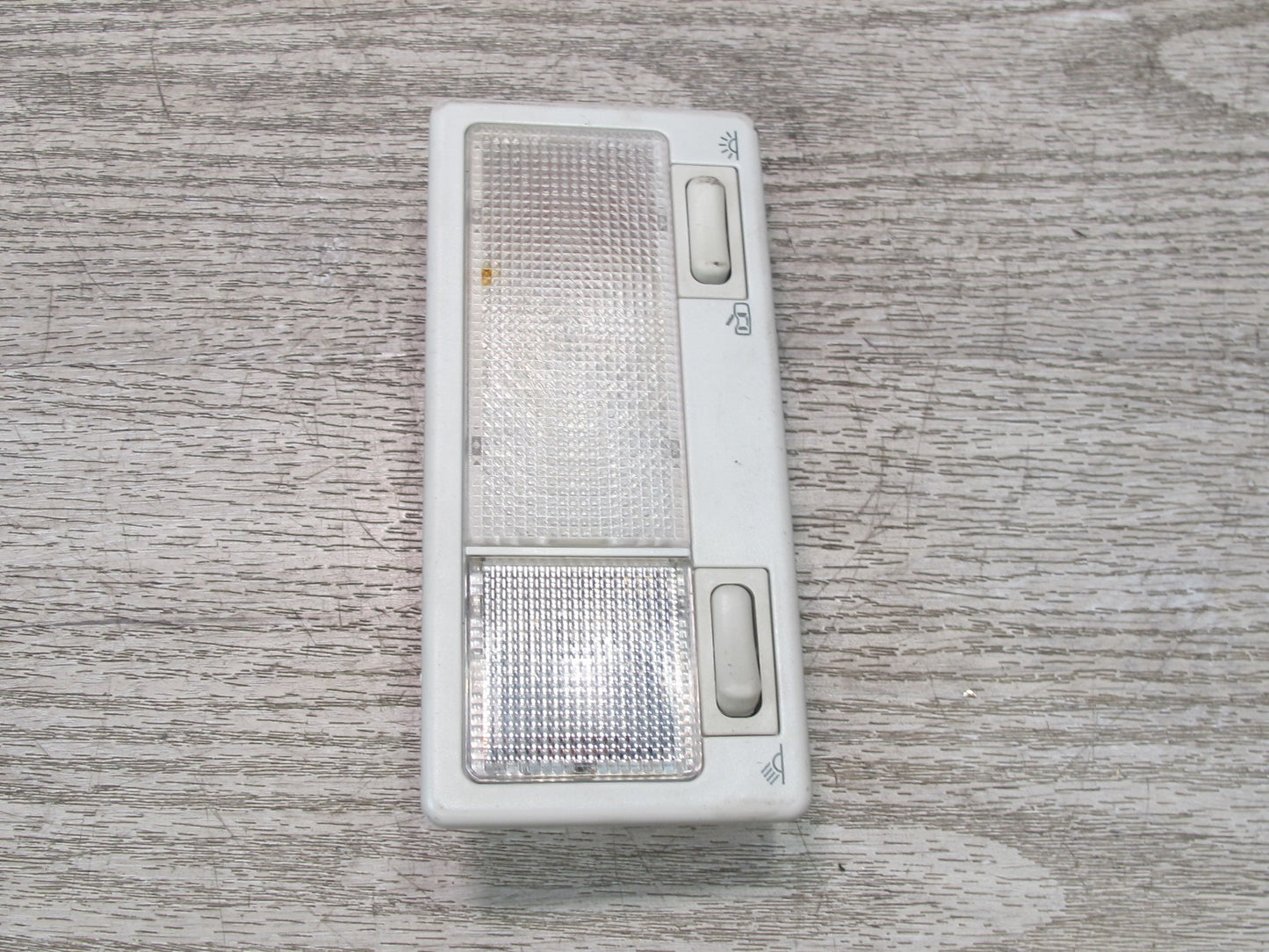 99-03 VW Eurovan T4 Rear Upper Interior Dome Reading Light Lamp 357947111B OEM
