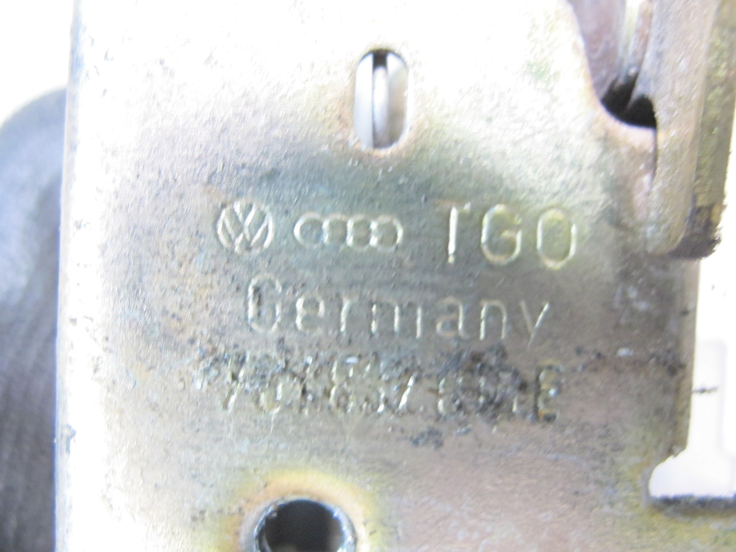 97-03 VW Eurovan T4 Front Right Passenger Door Lock Latch OEM