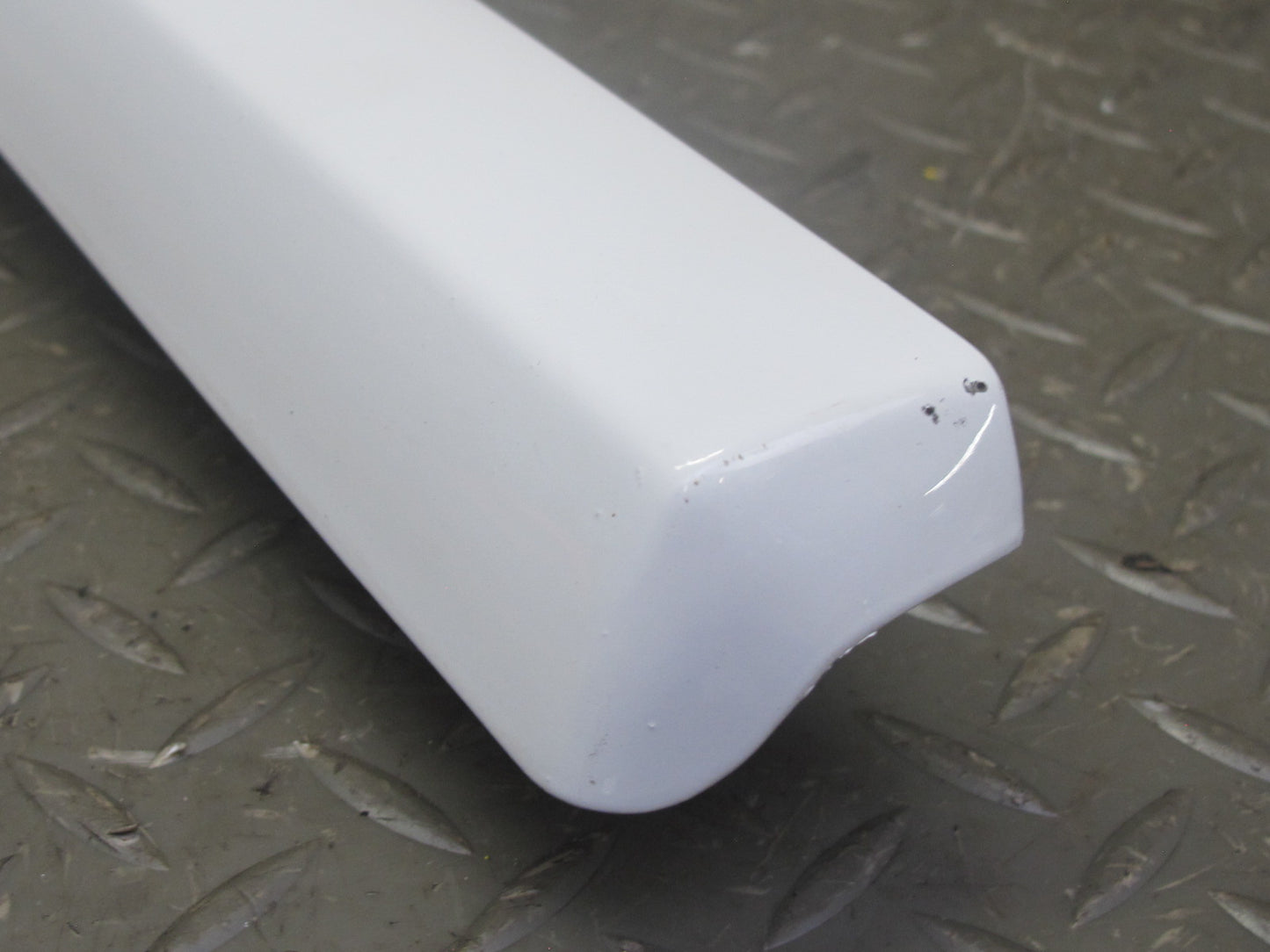 97-03 VW Eurovan T4 Rear Hatch Tailgate Trunk Grip Handle Trim Molding White OEM