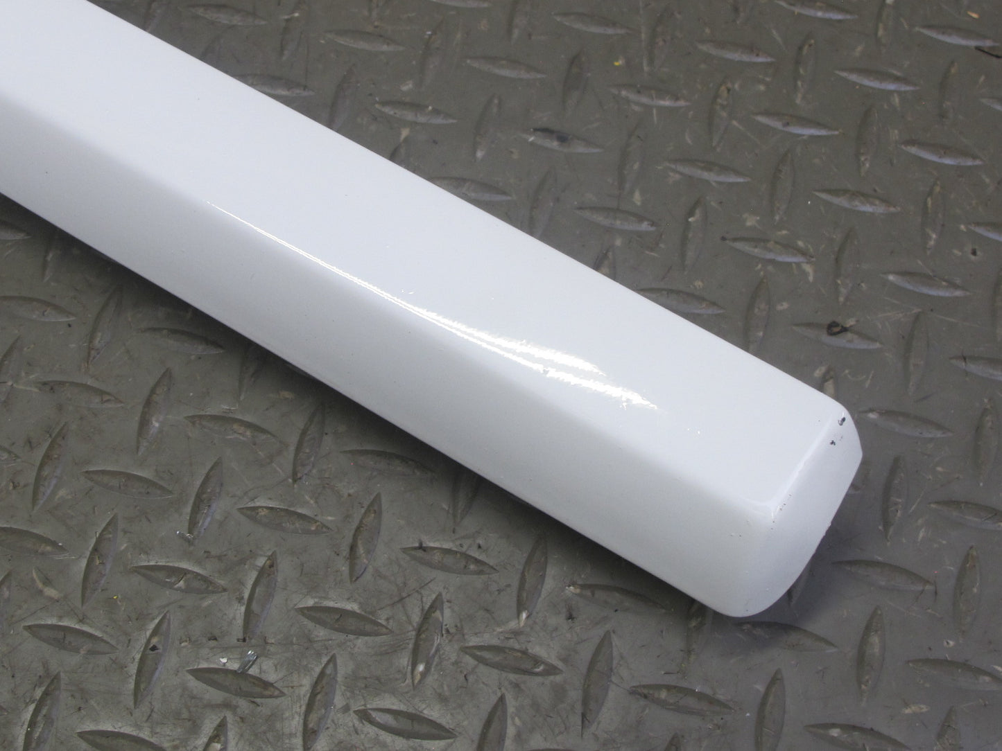 97-03 VW Eurovan T4 Rear Hatch Tailgate Trunk Grip Handle Trim Molding White OEM
