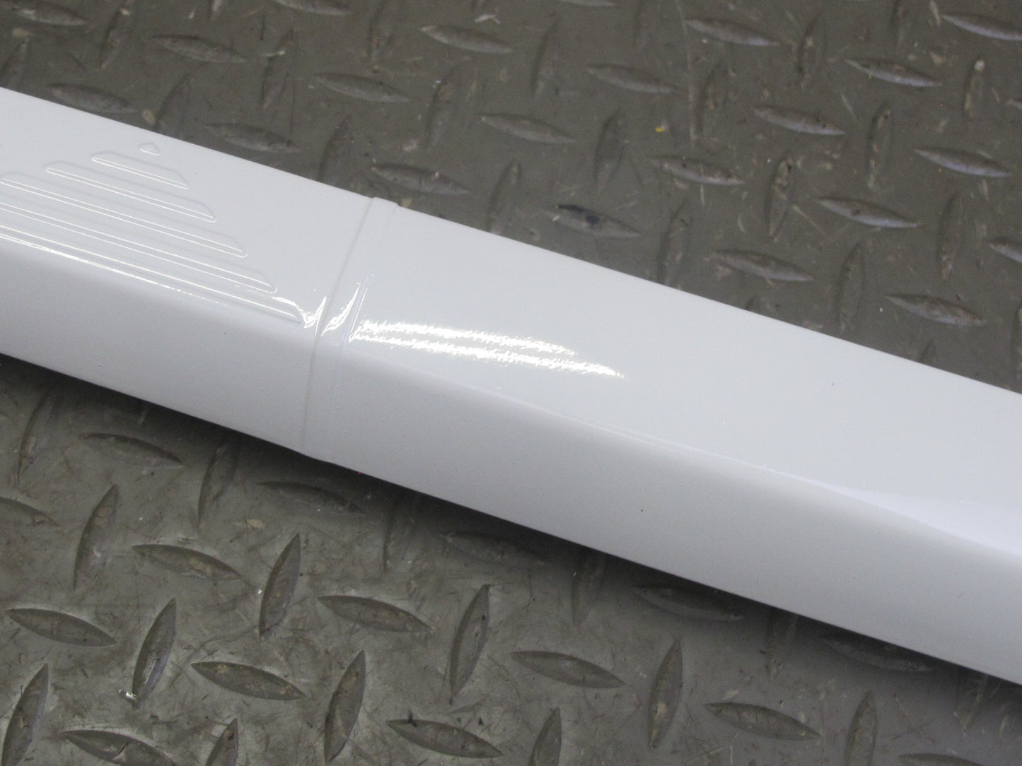 97-03 VW Eurovan T4 Rear Hatch Tailgate Trunk Grip Handle Trim Molding White OEM