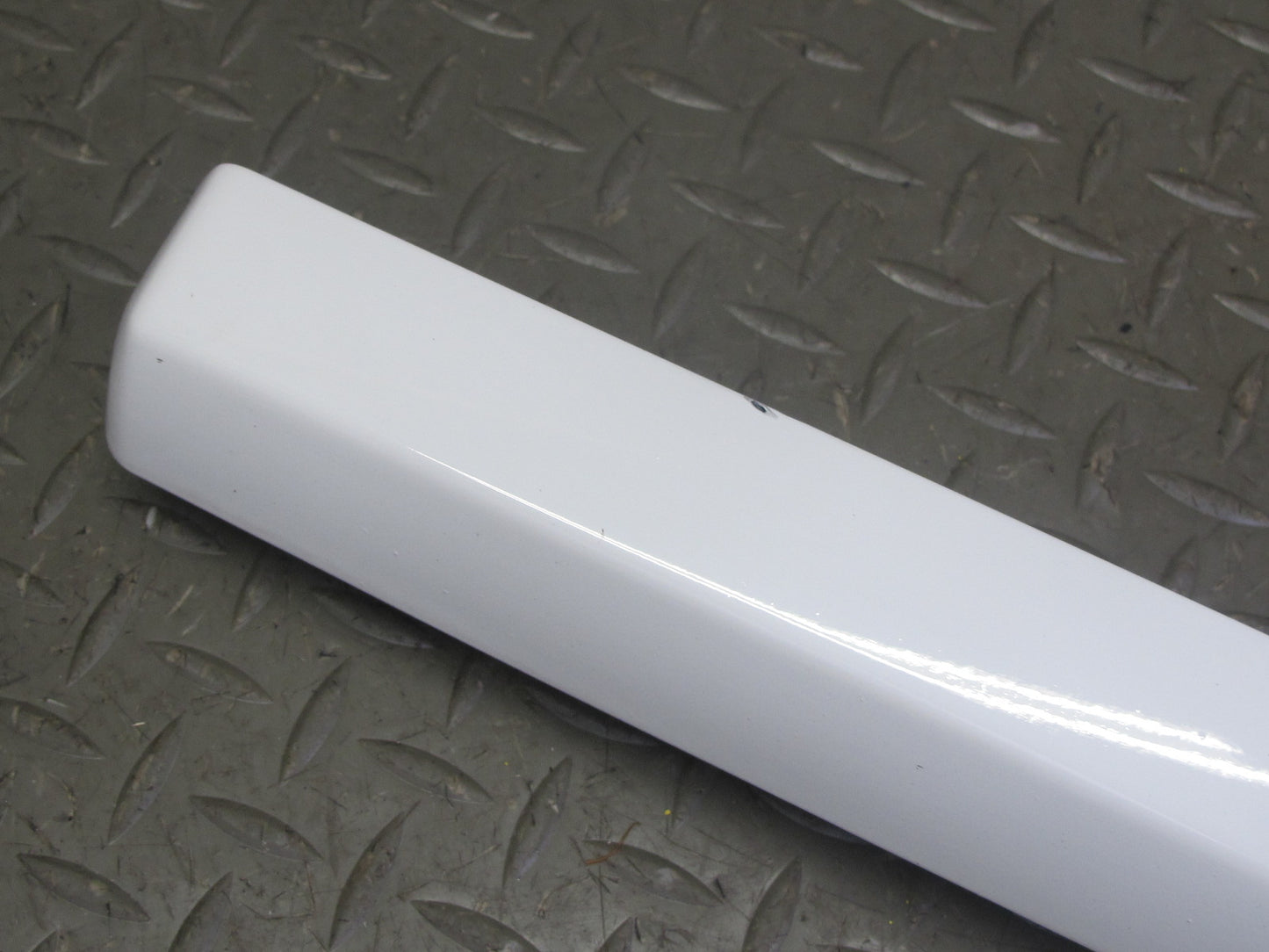 97-03 VW Eurovan T4 Rear Hatch Tailgate Trunk Grip Handle Trim Molding White OEM