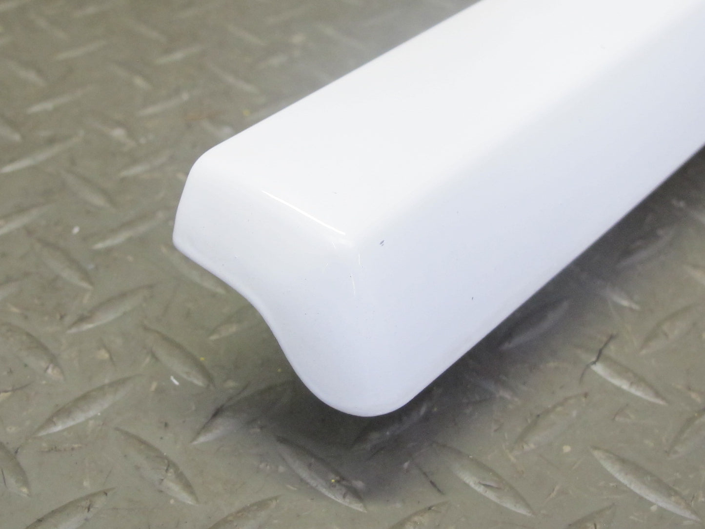 97-03 VW Eurovan T4 Rear Hatch Tailgate Trunk Grip Handle Trim Molding White OEM