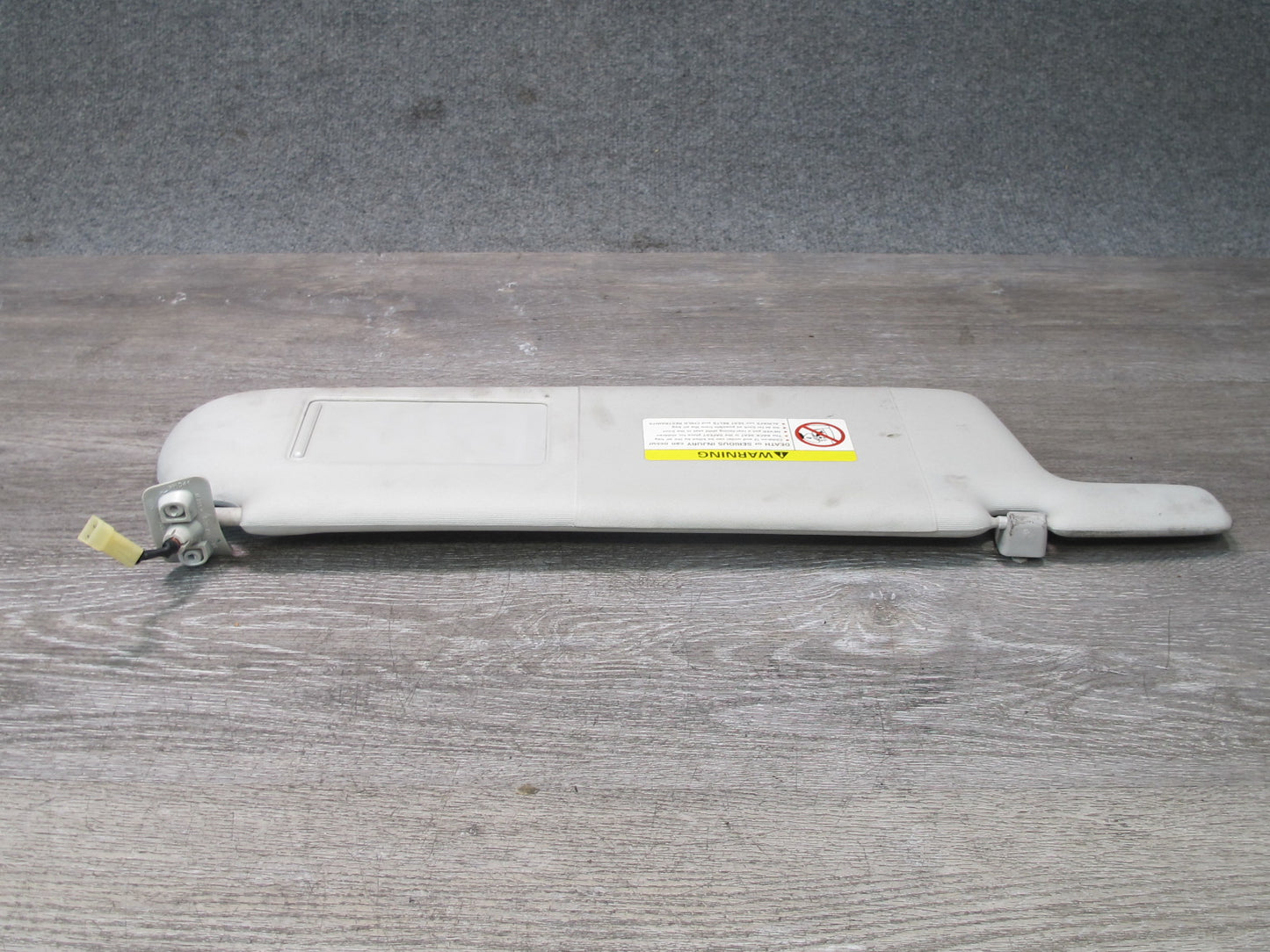 97-03 VW Eurovan T4 Set of 2 Front Left & Right Sun Visor OEM