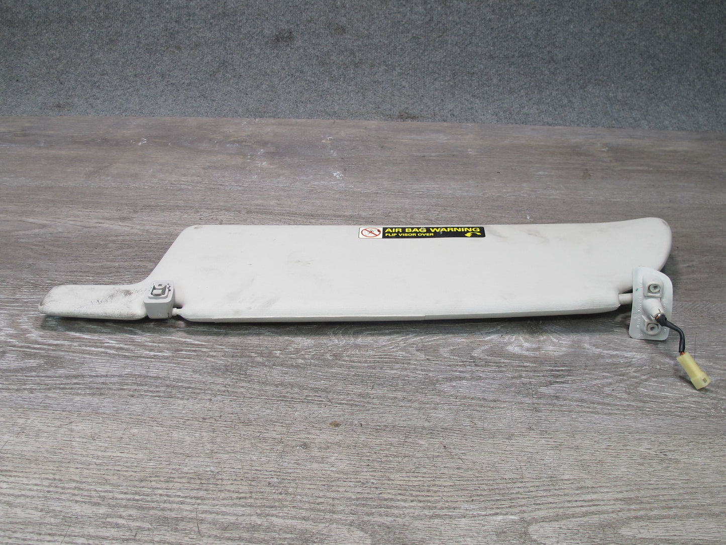 97-03 VW Eurovan T4 Set of 2 Front Left & Right Sun Visor OEM