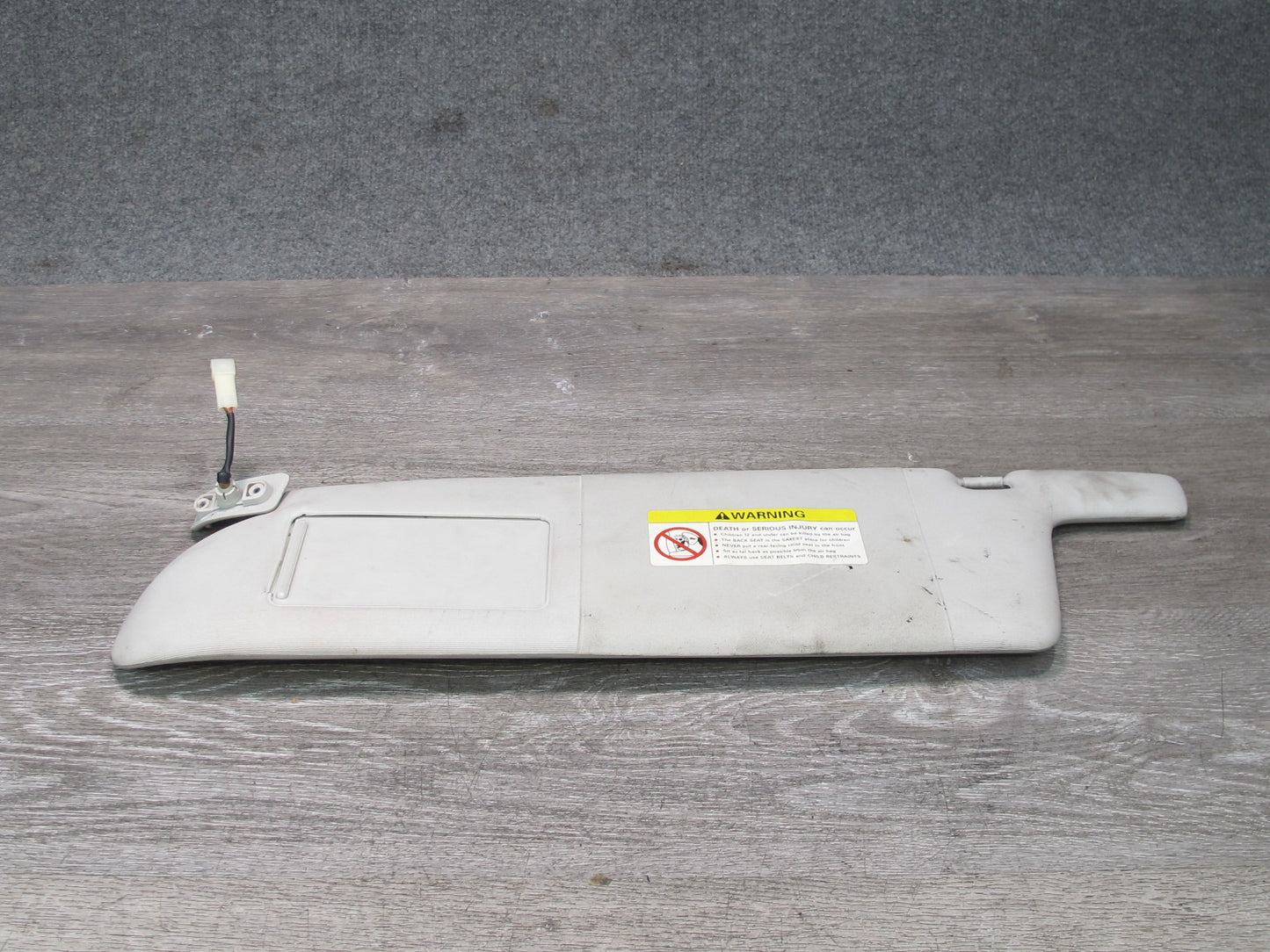 97-03 VW Eurovan T4 Set of 2 Front Left & Right Sun Visor OEM