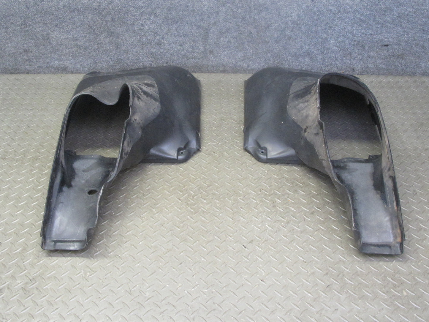 2002-2005 Porsche 911 Carrera 996 3.6L Right & Left Radiator Air Intake Duct Set