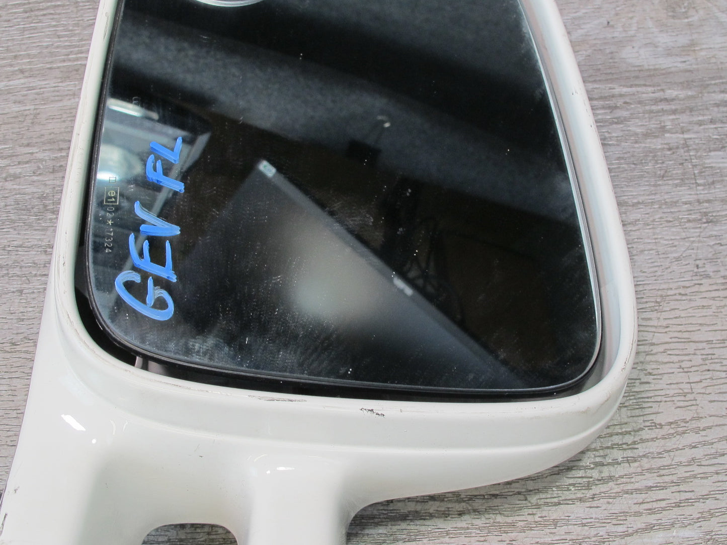 99-03 VW Eurovan T4 Left Door Exterior Side View Heated Power Mirror White OEM