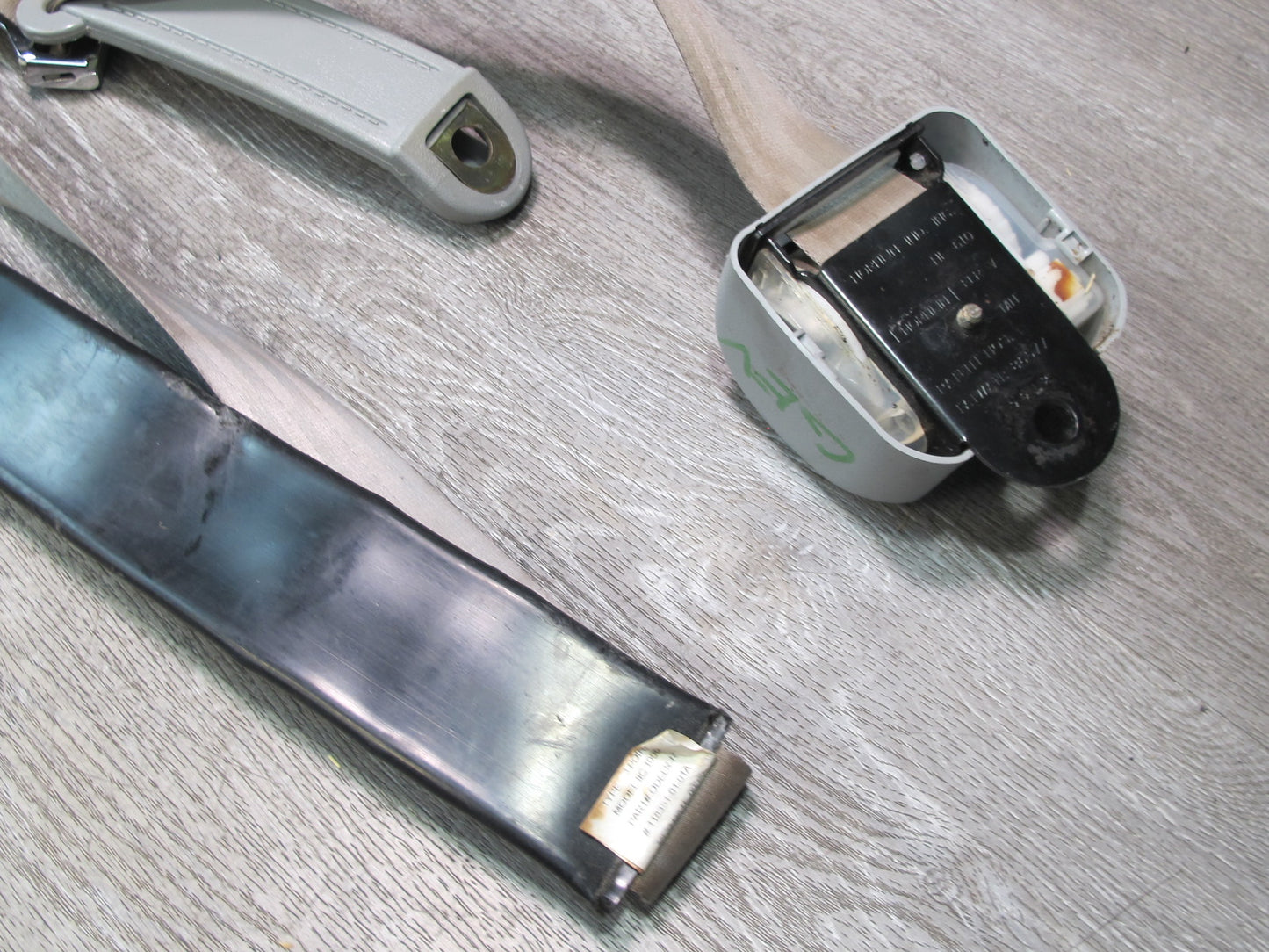 99-03 VW EUROVAN T4 CAMPER REAR RIGHT & LEFT SIDE SEATBELT RETRACTOR SET OEM