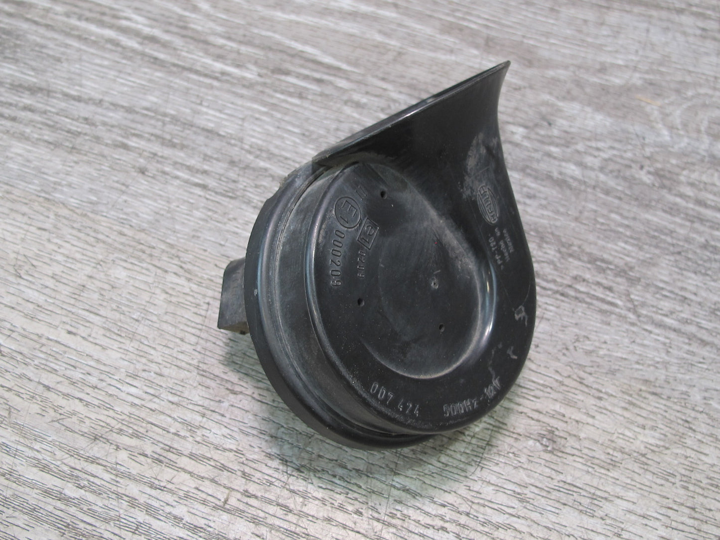 96-02 BMW E36/7 Z3 Set of 2 High & Low Tone Note Pitch Horn Signal OEM