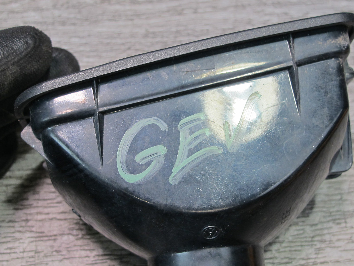 99-03 VW Eurovan T4 Set of 2 Rear Bumper Left & Right Light Reflector OEM