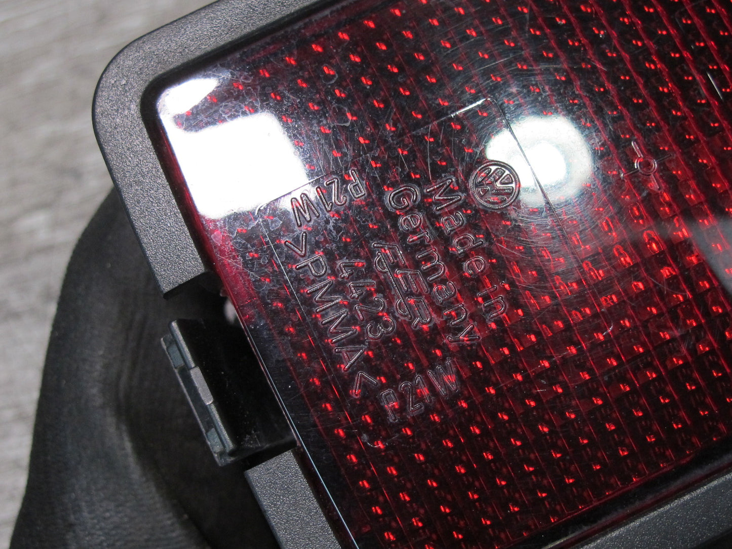 99-03 VW Eurovan T4 Set of 2 Rear Bumper Left & Right Light Reflector OEM