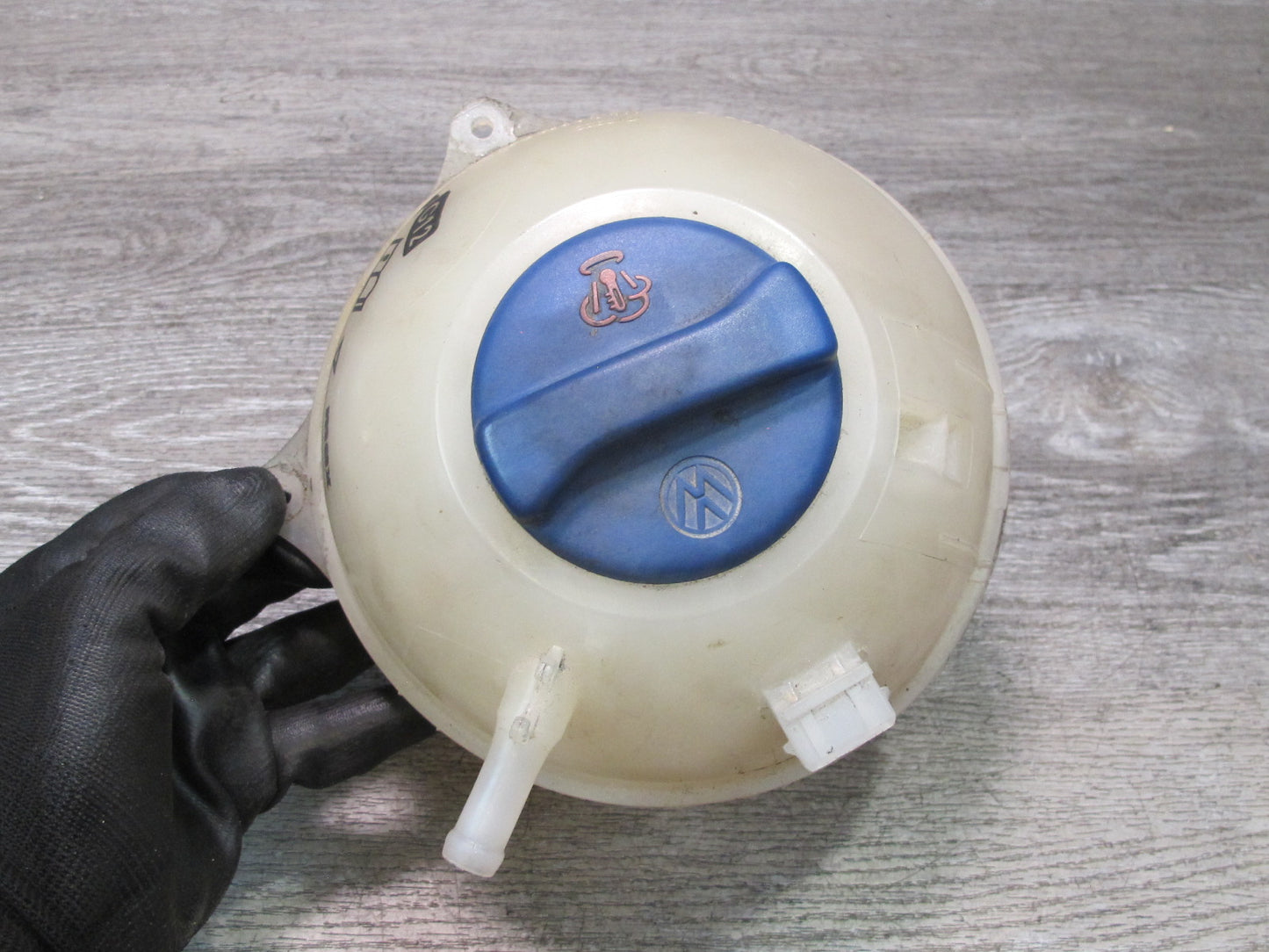01-03 VW Eurovan T4 2.8L Engine Coolant Expansion Overflow Reservoir Tank OEM