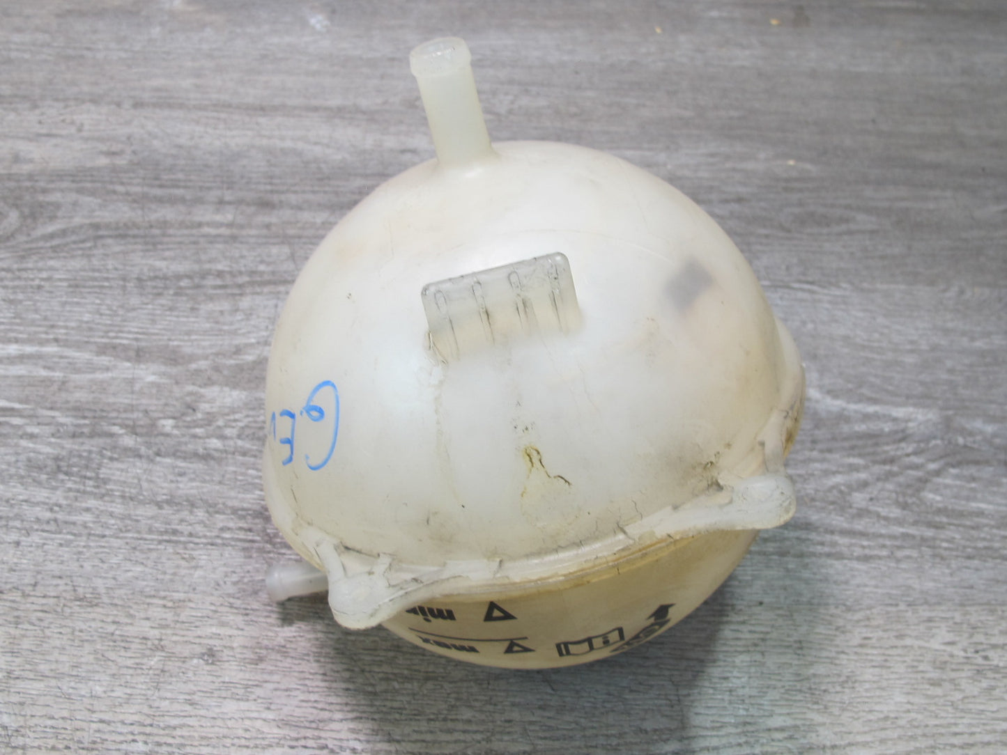 01-03 VW Eurovan T4 2.8L Engine Coolant Expansion Overflow Reservoir Tank OEM