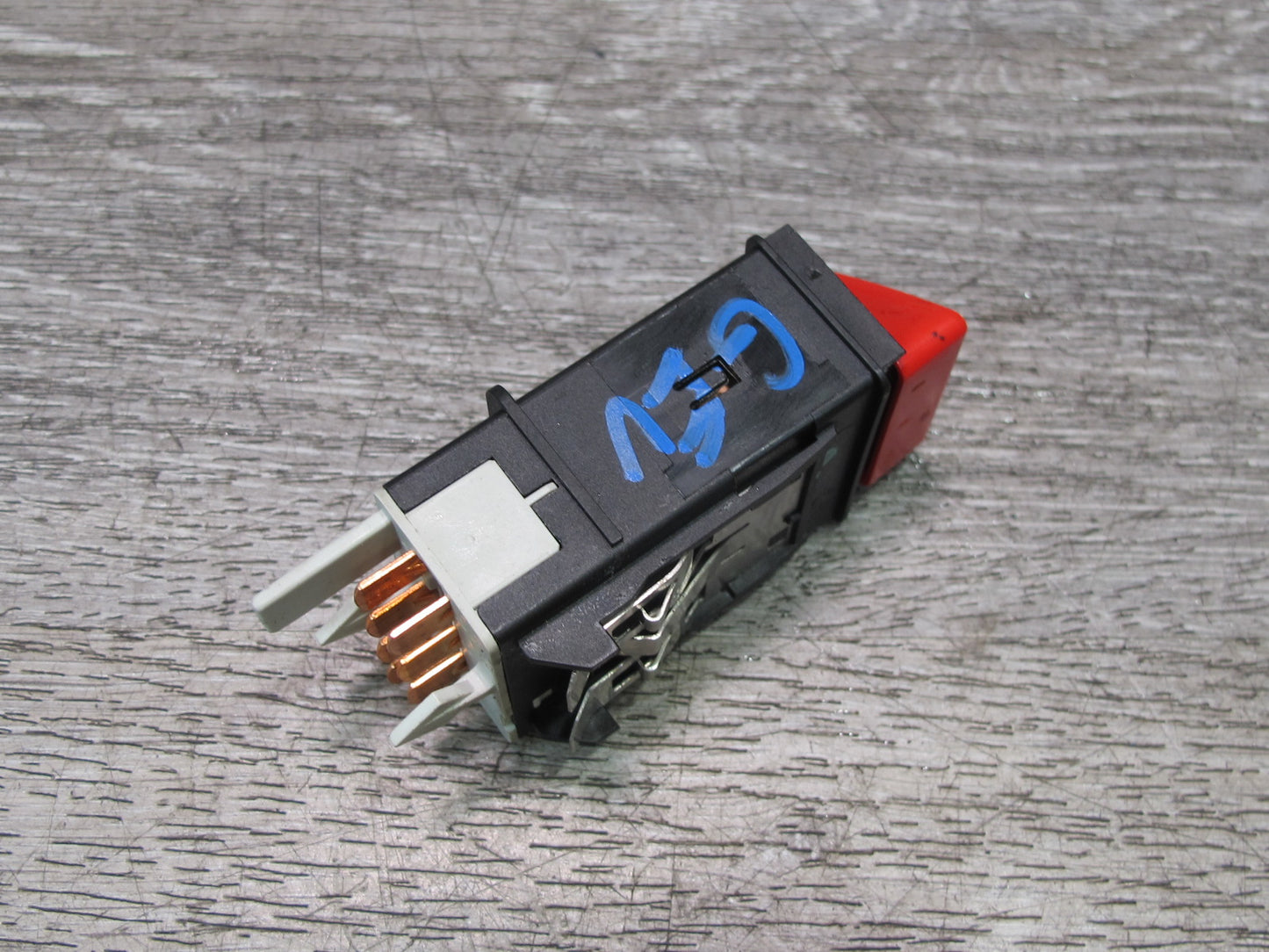 97-03 VW Eurovan T4 Emergency Hazard Flasher Light Button Switch 6N0953235 OEM