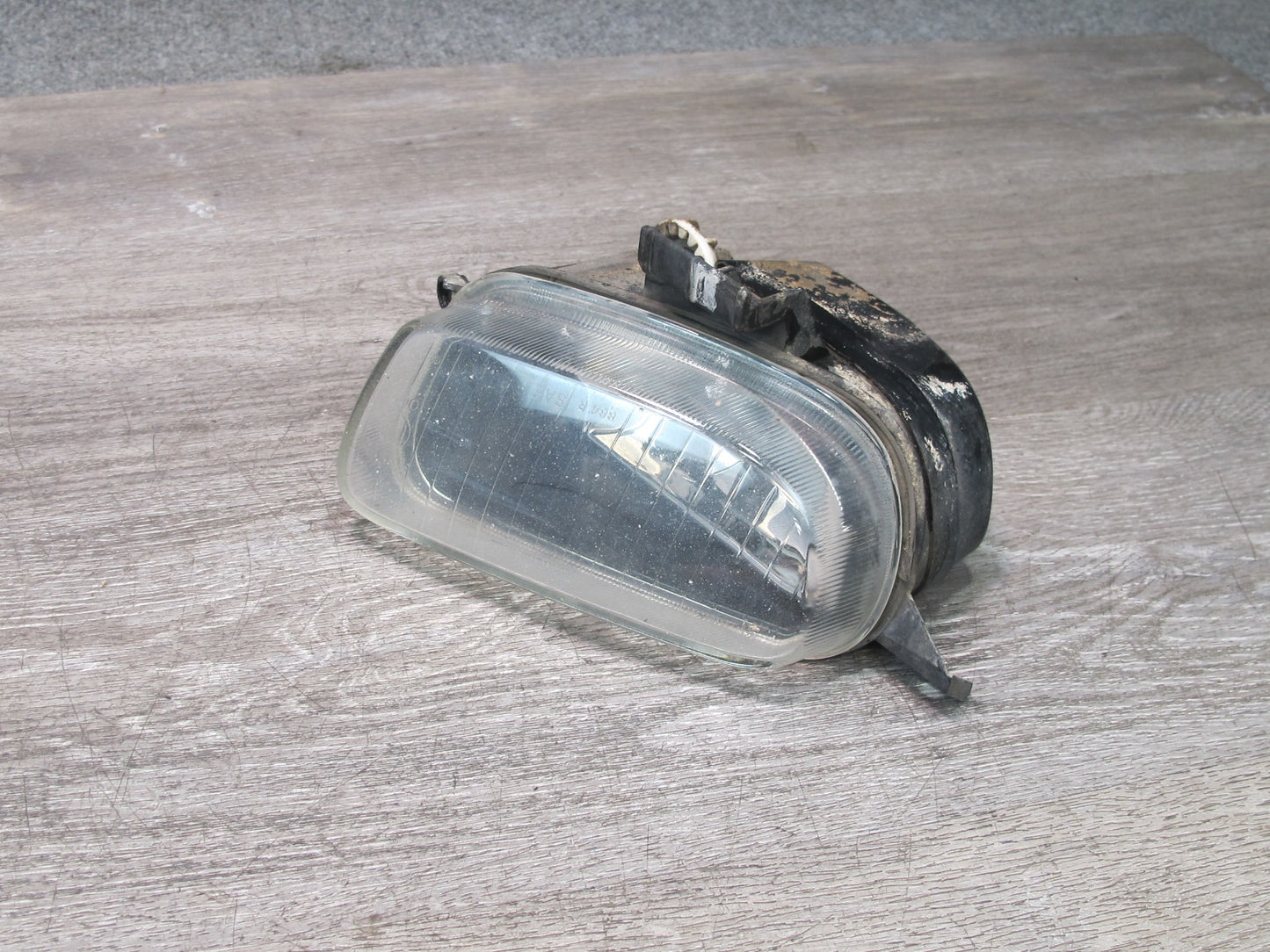 97-03 VW Eurovan T4 Set of 2 Front Left & Right Fog Light Lamp OEM