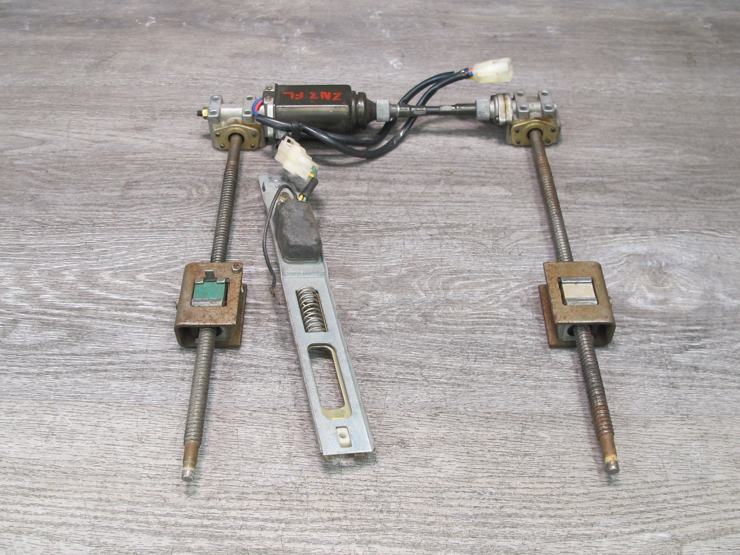 86-89 Nissan Z31 300ZX 2+0 Front Left Seat Adjust Motor Support Bracket OEM
