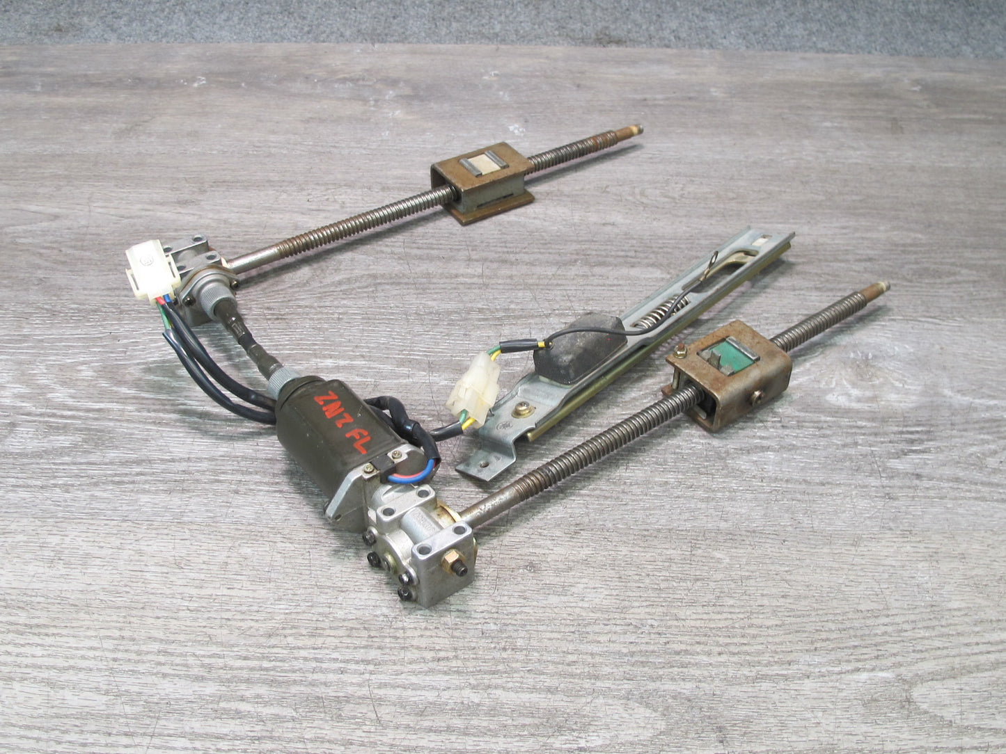 86-89 Nissan Z31 300ZX 2+0 Front Left Seat Adjust Motor Support Bracket OEM