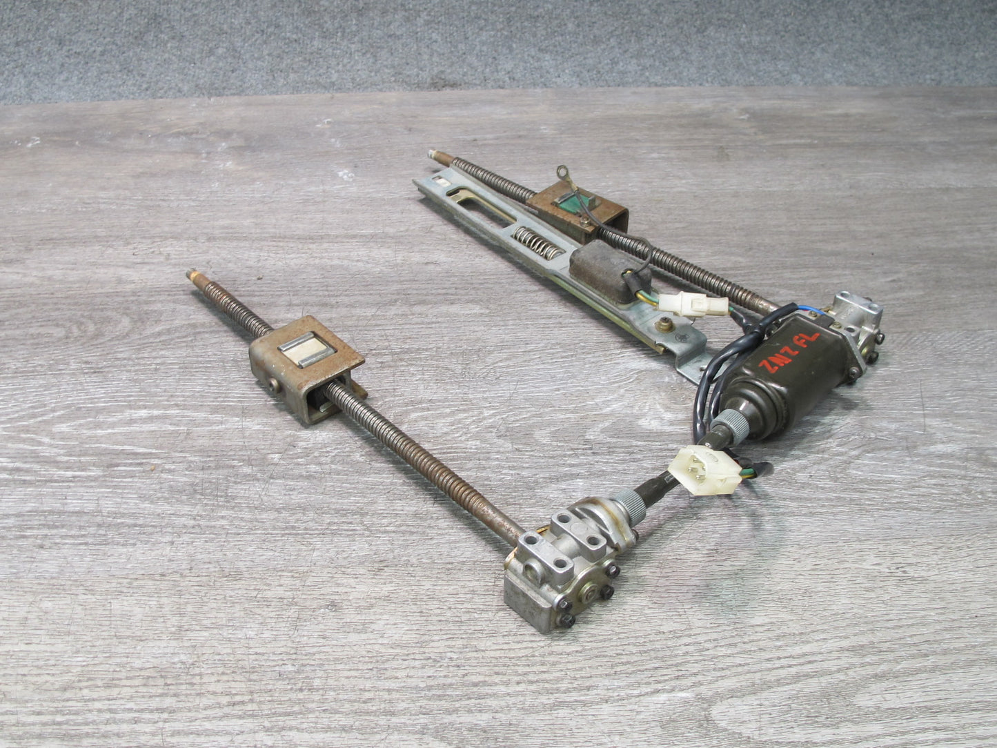 86-89 Nissan Z31 300ZX 2+0 Front Left Seat Adjust Motor Support Bracket OEM