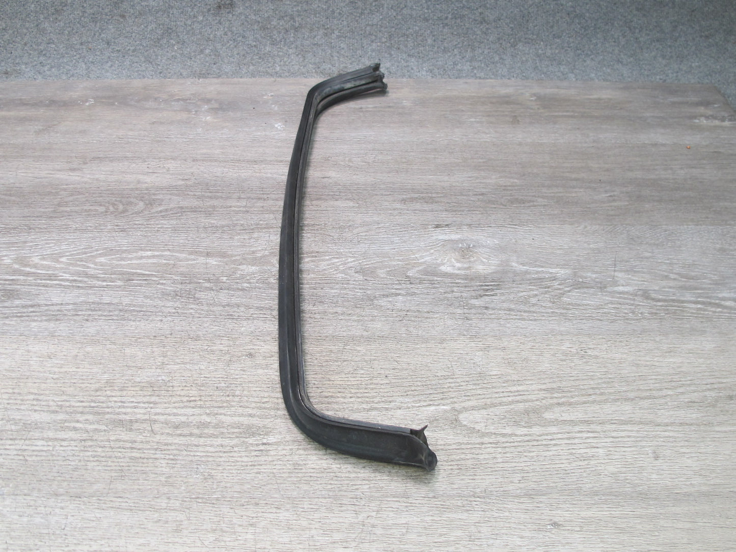 94-99 BMW E36 328iC Coupe Convertible Front Hood Weatherstrip Rubber Seal Set