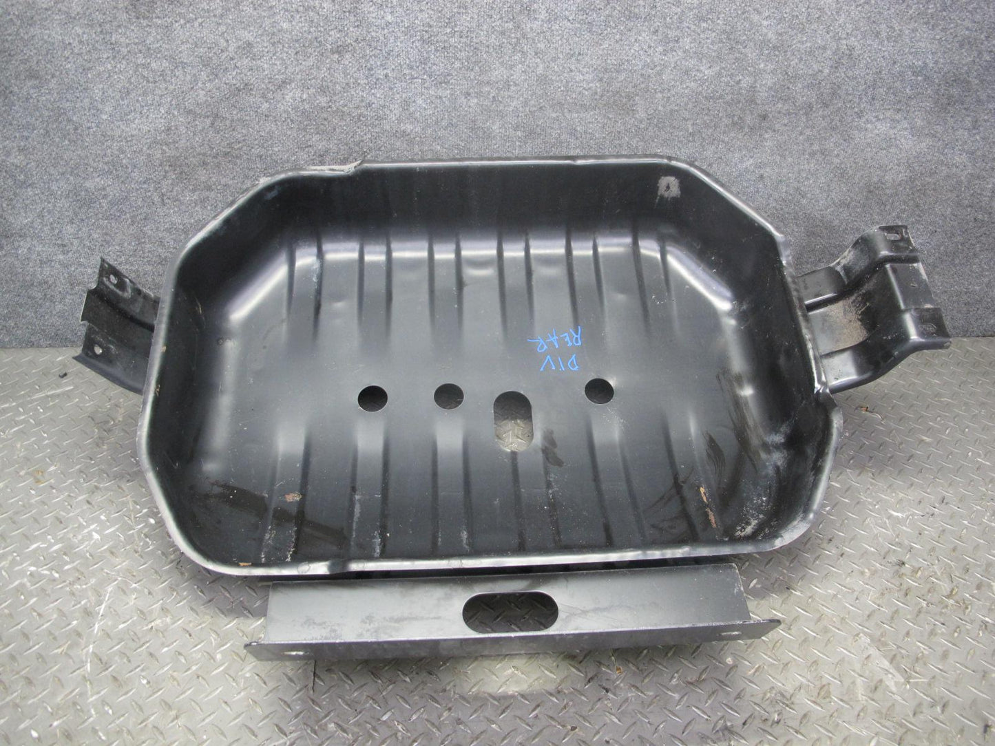 99-01 Isuzu Vehicross Rear Lower Gas Fuel Tank Skid Plate Shield Cover OEM