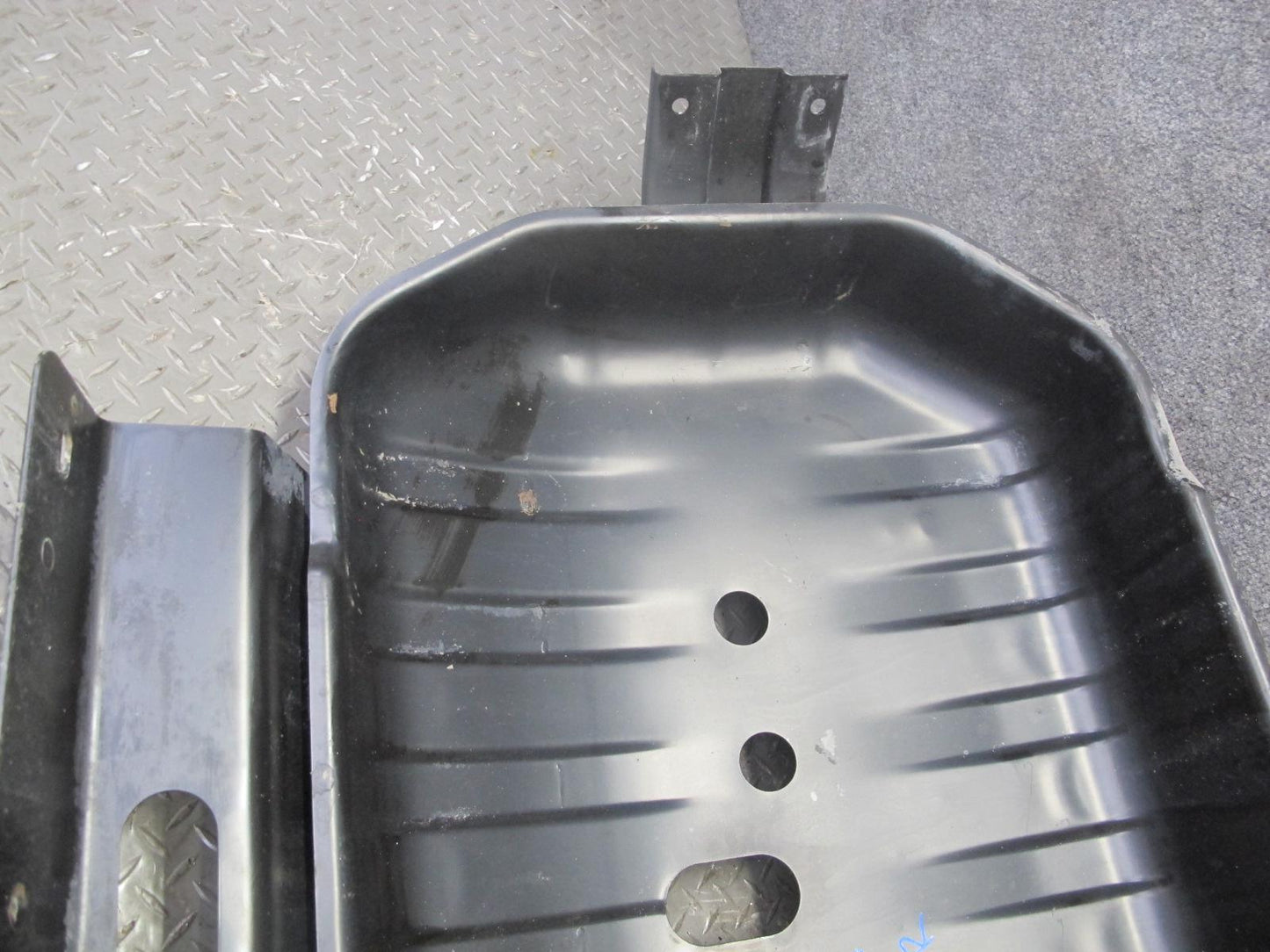 99-01 Isuzu Vehicross Rear Lower Gas Fuel Tank Skid Plate Shield Cover OEM