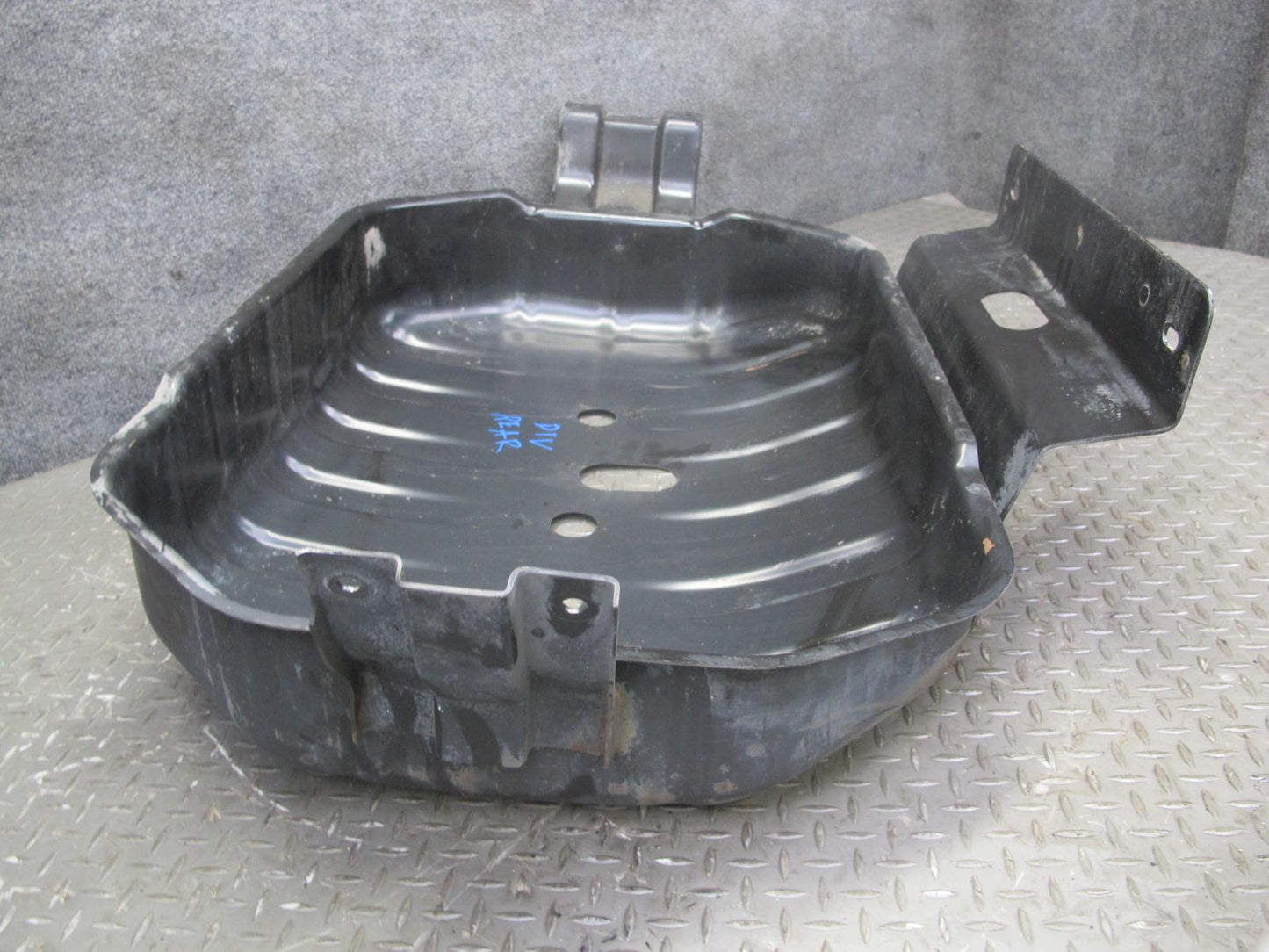 99-01 Isuzu Vehicross Rear Lower Gas Fuel Tank Skid Plate Shield Cover OEM