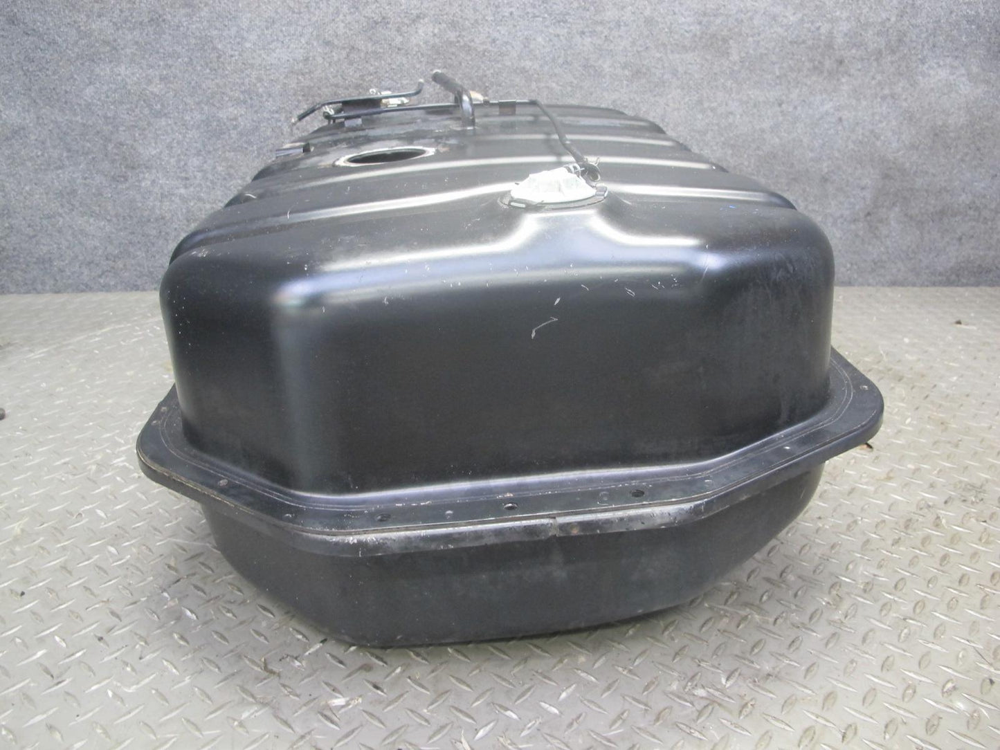 99-01 Isuzu Vehicross Gas Fuel Tank & Filler Neck Pipe OEM