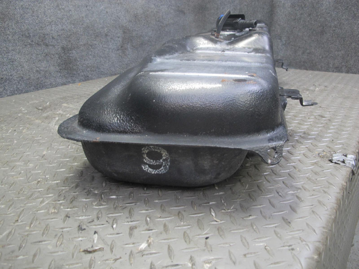 00-05 Toyota MR2 Spyder ZZW30L 1ZZFE Fuel Tank Unit OEM