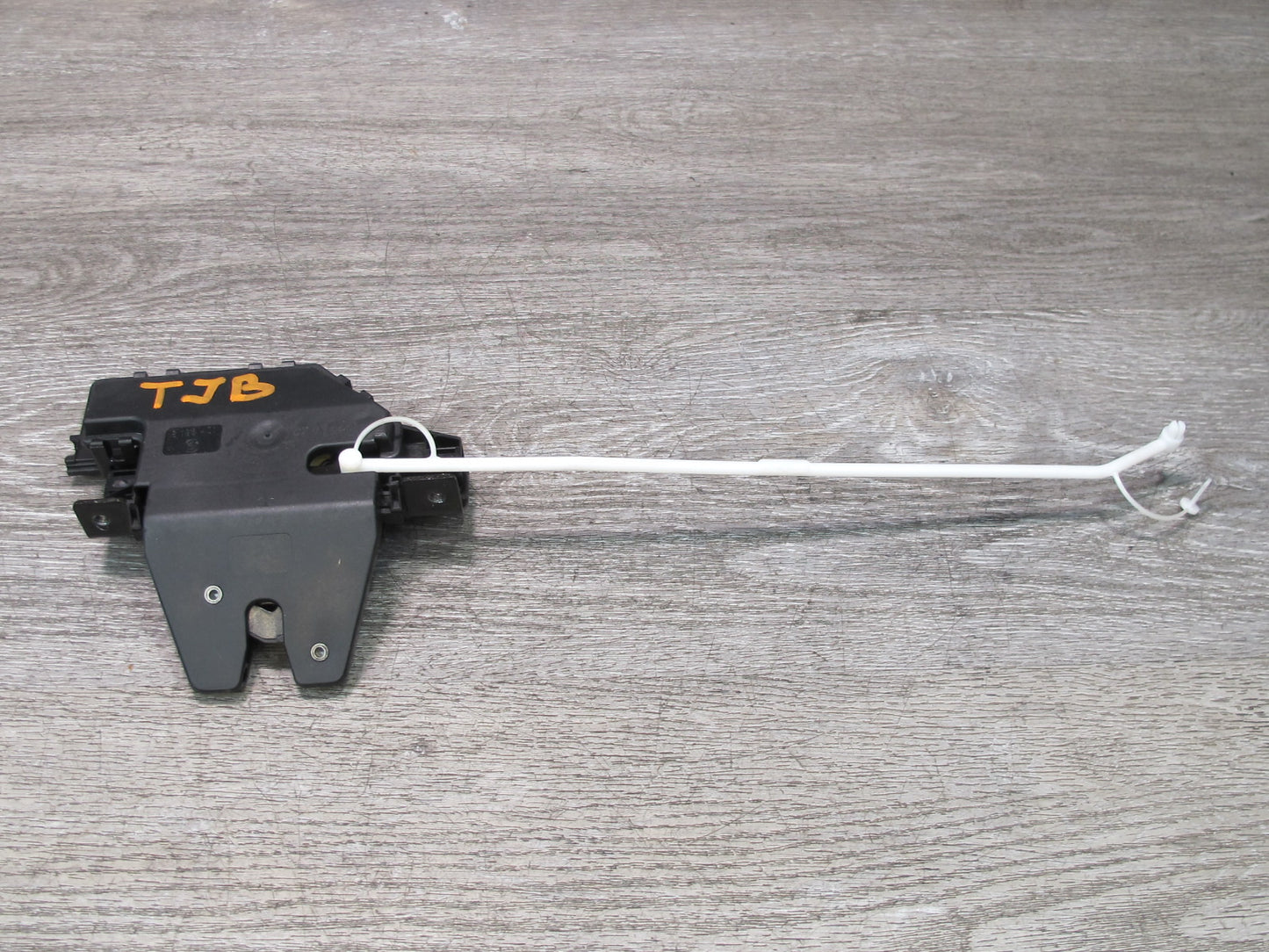 01-06 BMW E46 325Ci 330Ci Rear Trunk Lid Lock Latch Actuator OEM