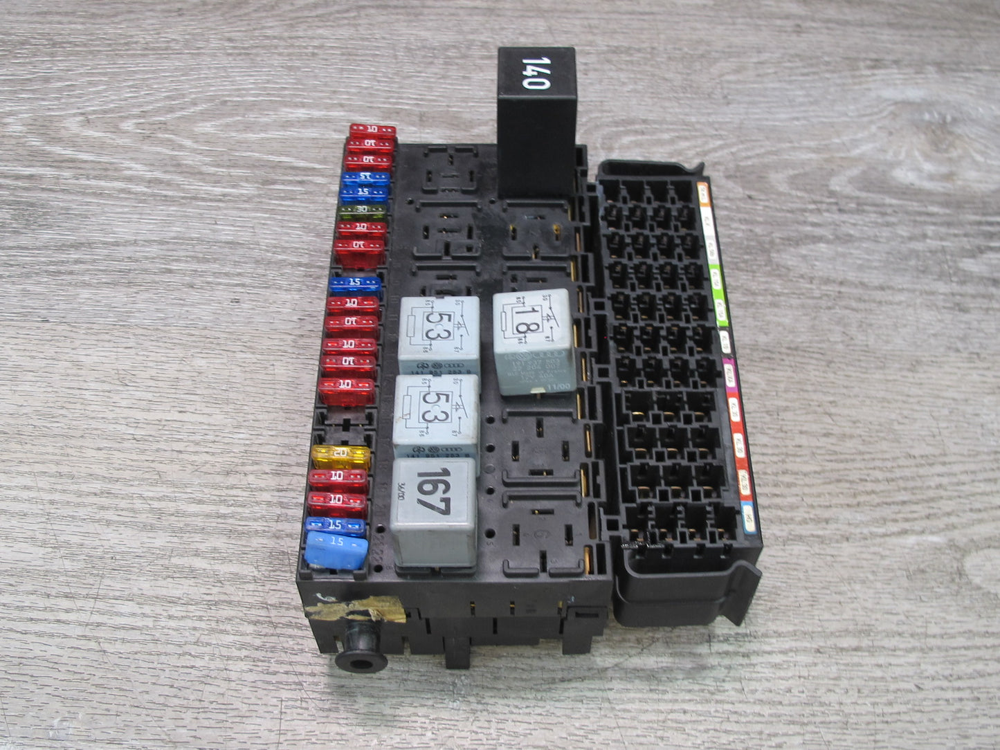 99-03 VW Eurovan T4 Fuse Relay Box Module 357937039 OEM