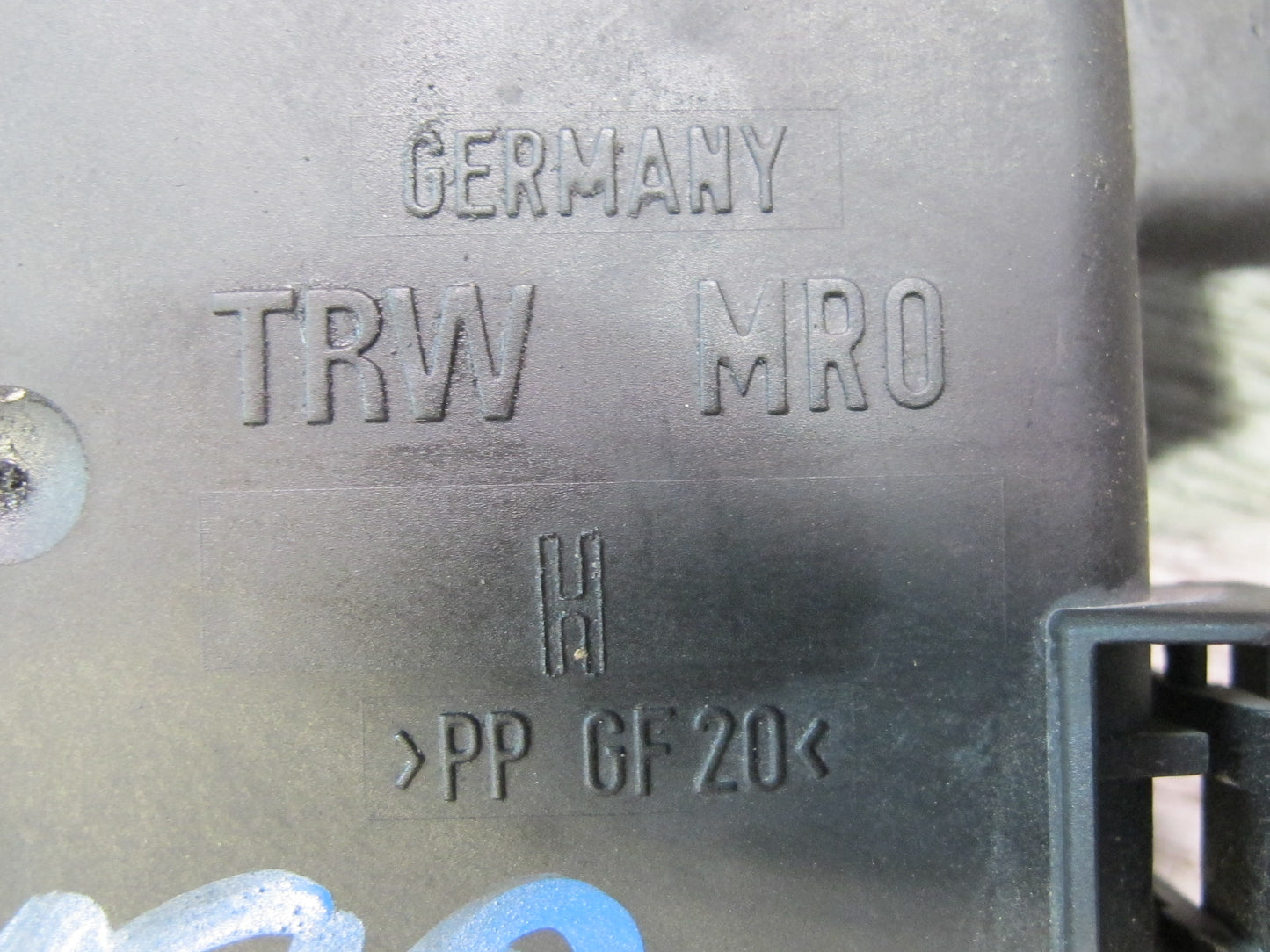 99-03 VW Eurovan T4 Positive Battery Cable Terminal Junction Fuse Box OEM