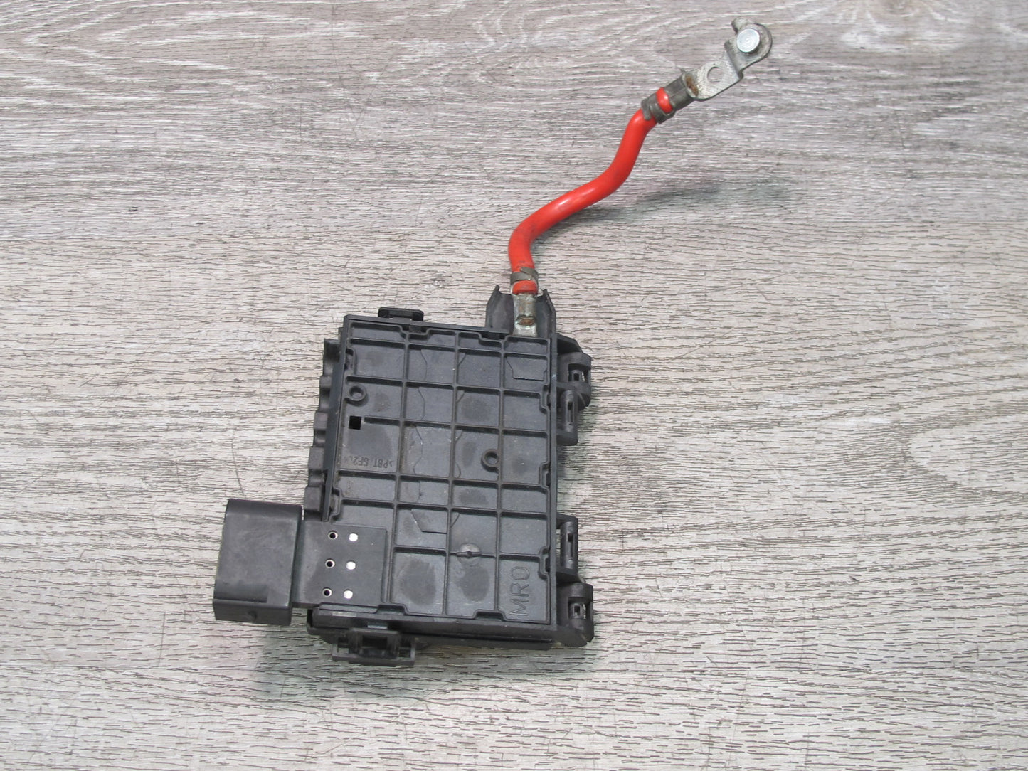99-03 VW Eurovan T4 Positive Battery Cable Terminal Junction Fuse Box OEM