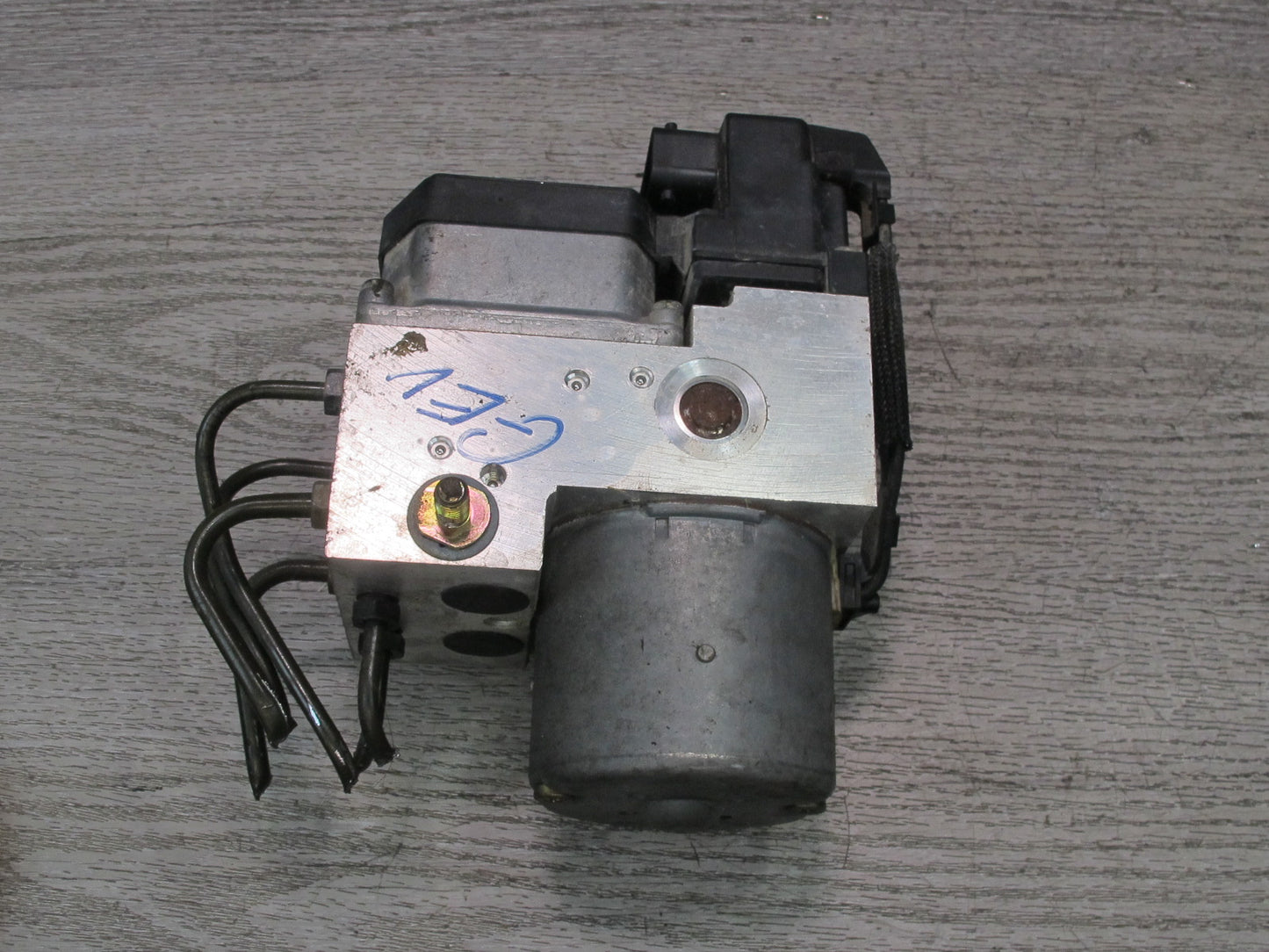 99-03 VW Eurovan T4 Anti Lock Brake ABS Pump Module Unit OEM