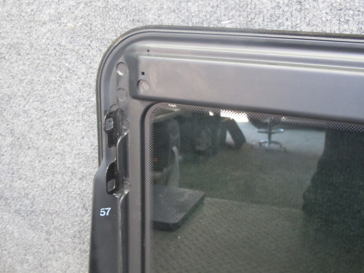 01-06 BMW E46 325Ci 330Ci Coupe Sunroof Glass Window Panel 8223191 OEM
