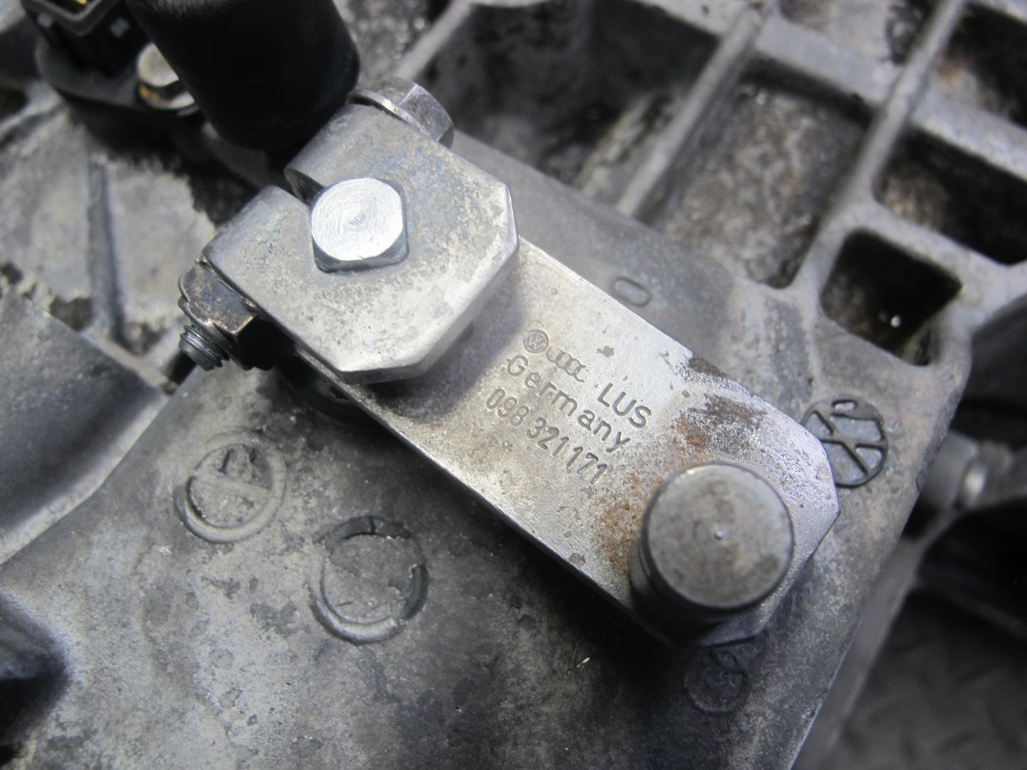 01-03 VW Eurovan T4 2.8L EQJ A/T Automatic Transmission 77k Miles OEM