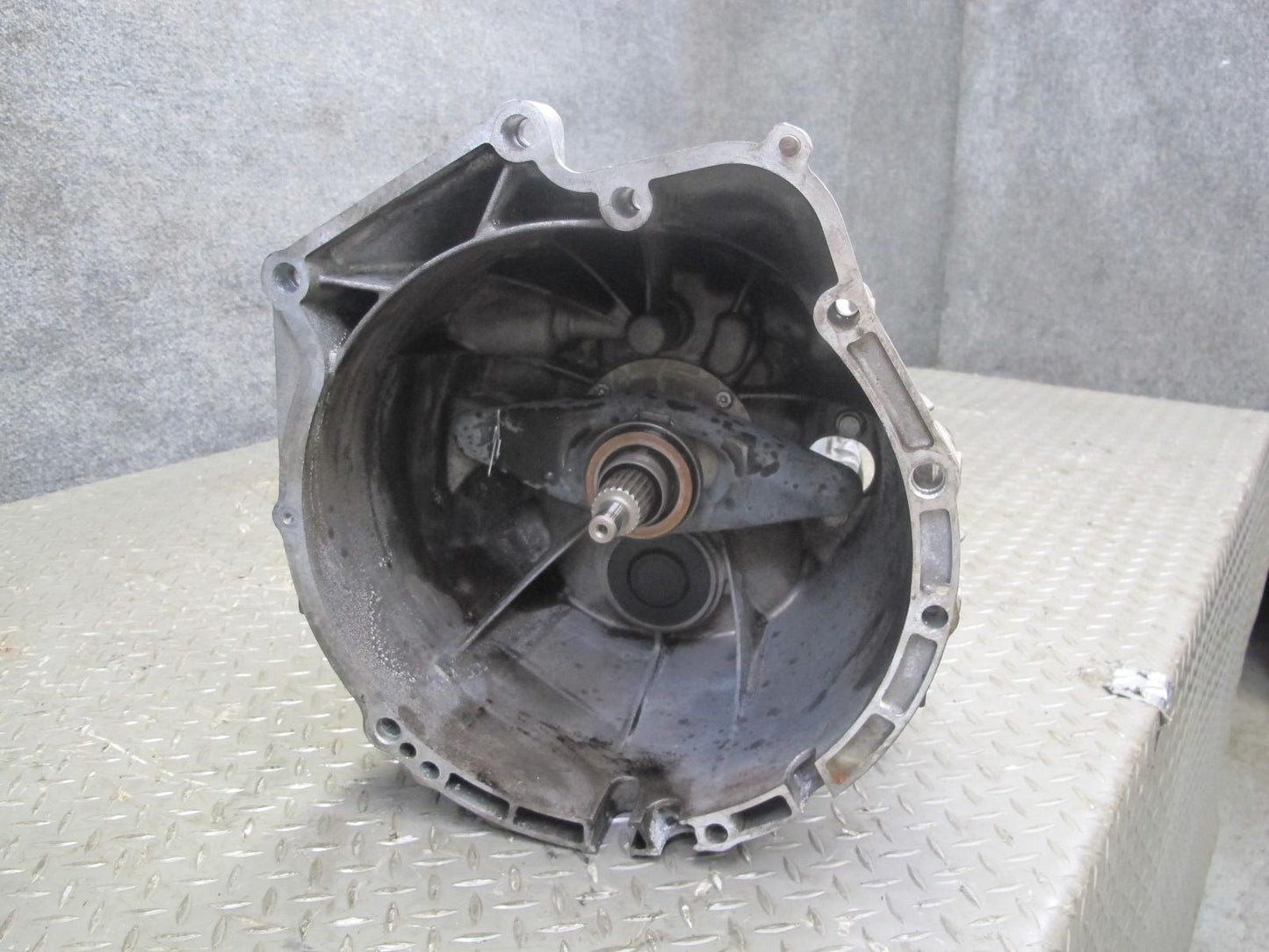 04-06 BMW E46 330Ci M54 GS6S37BZ M/T Manual Transmission Gearbox 104k Miles OEM