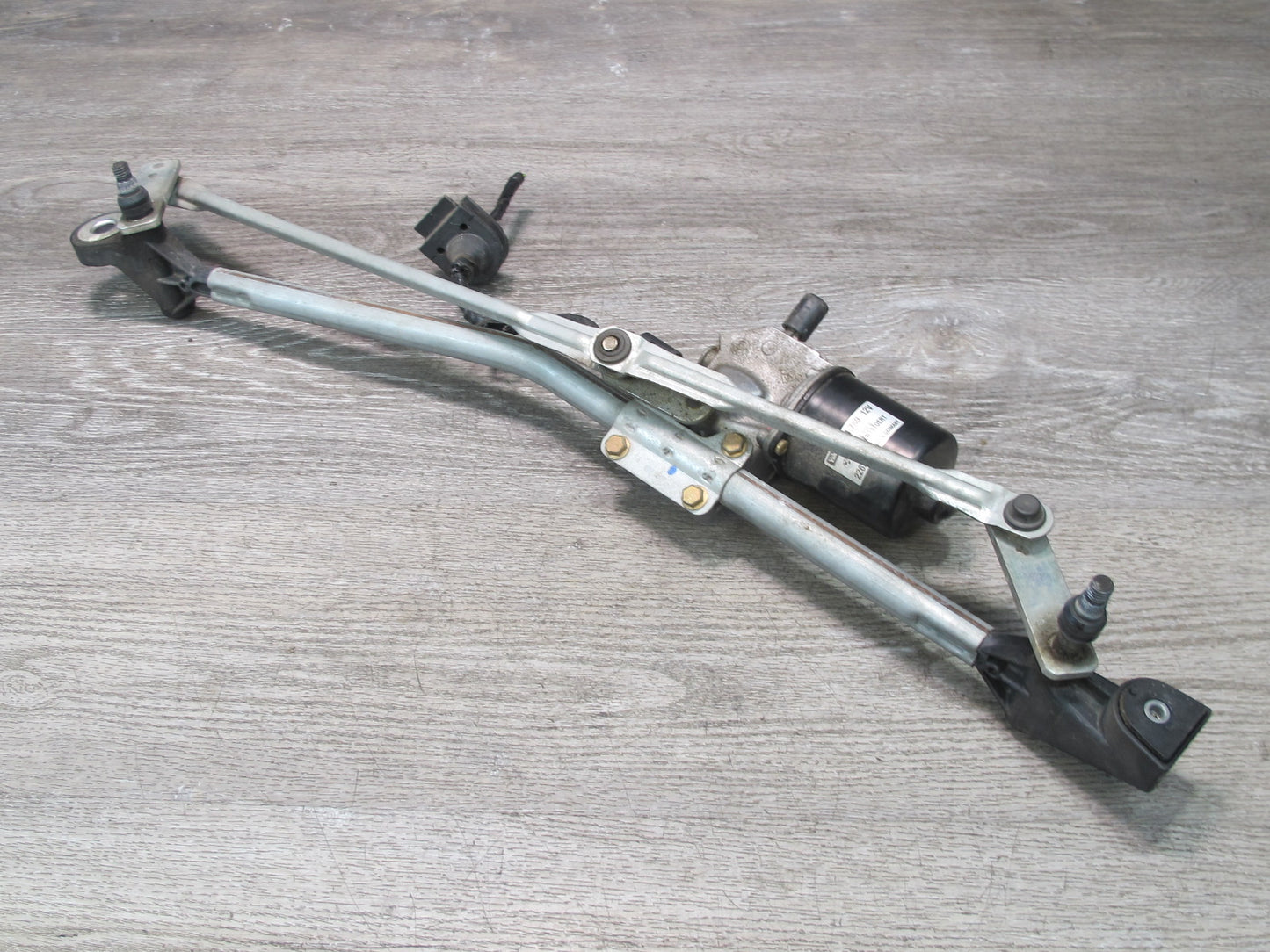 03-08 BMW E86 E85 Z4 Windshield Wiper Transmission Linkage w Motor OEM