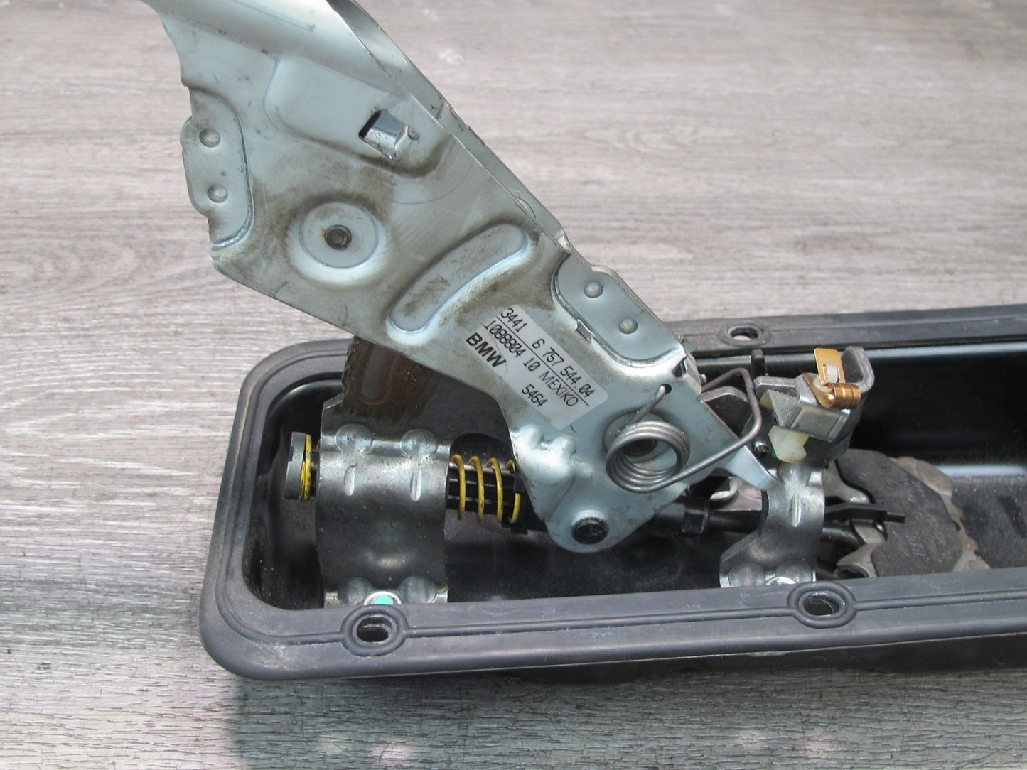 03-08 BMW E86 E85 Z4 Parking Handbrake Lever w Housing Assembly OEM