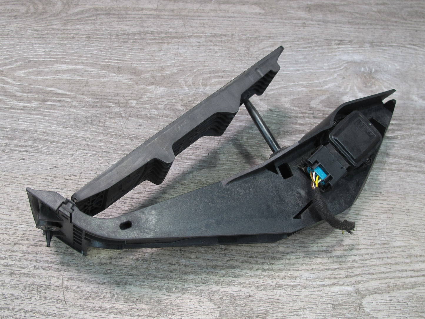03-05 BMW E85 Z4 M54 A/T Gas Acceleration Pedal 6762326 OEM