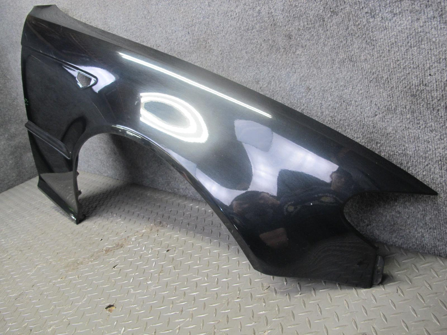 04-06 BMW E46 325Ci 330Ci Coupe Convertible Front Right Fender Shell Panel OEM