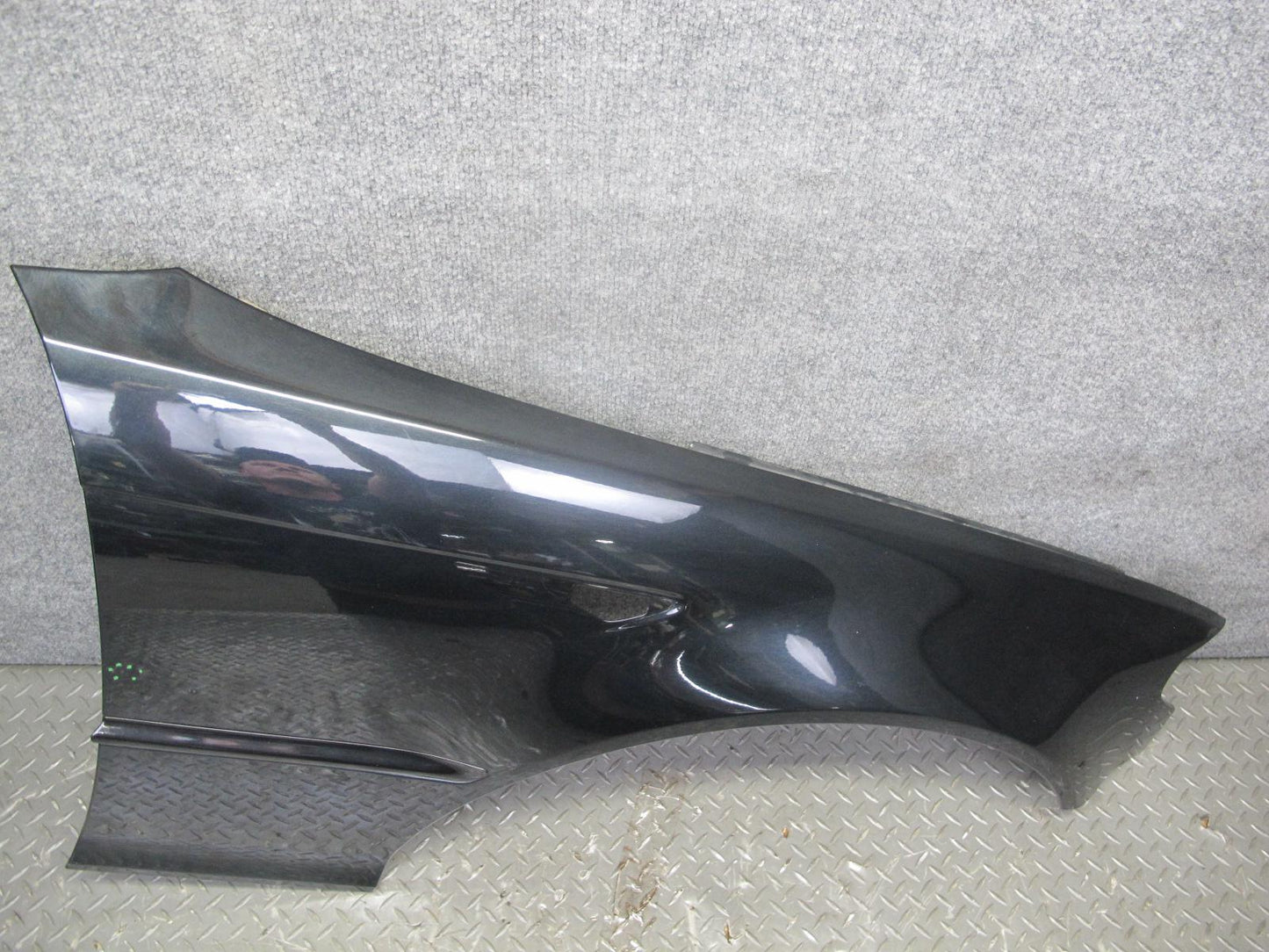 04-06 BMW E46 325Ci 330Ci Coupe Convertible Front Right Fender Shell Panel OEM
